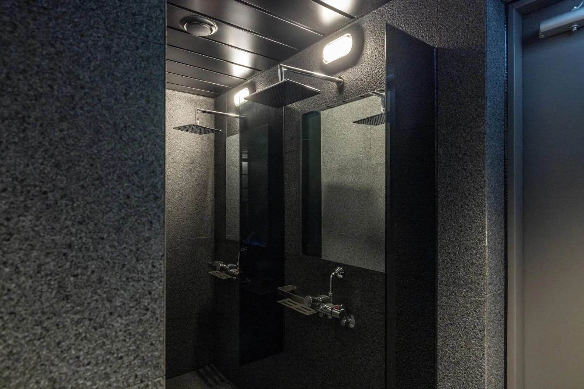 Public Bath in Anook Ryokan Hotel Ansan station