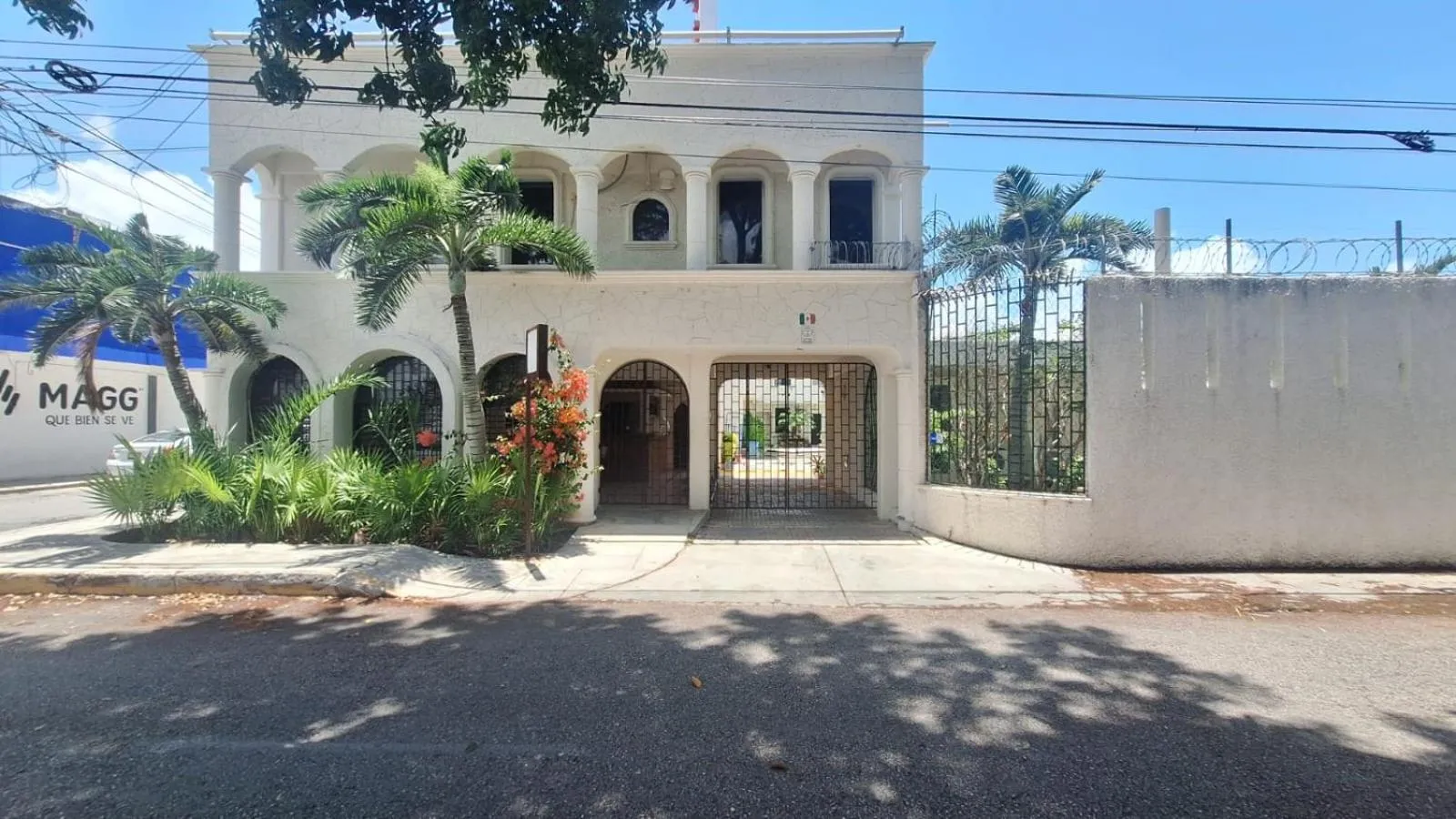 Property building in Capital O Hotel Rolovi Cancún