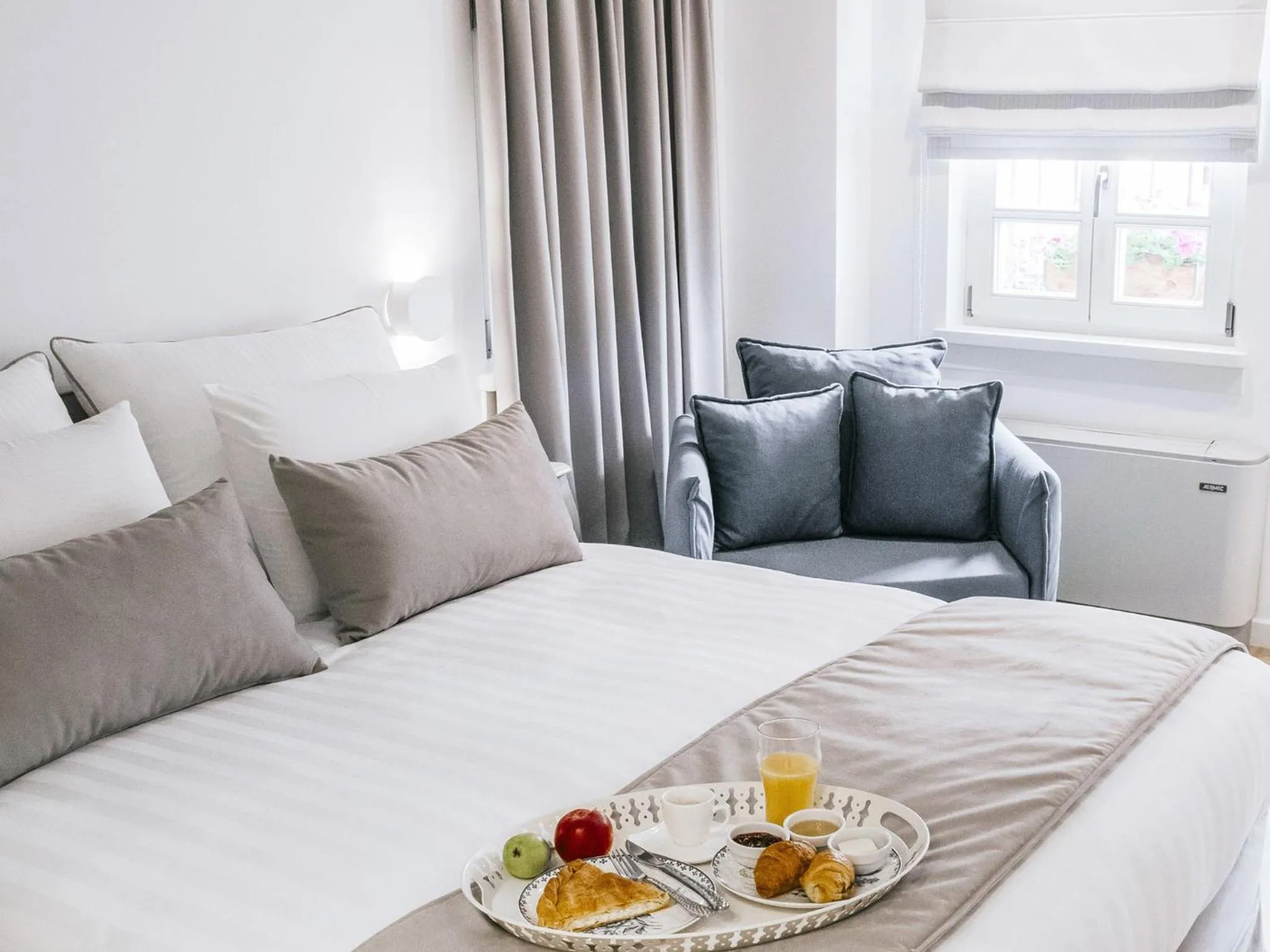 Bed in Its Kale Boutique Hotel