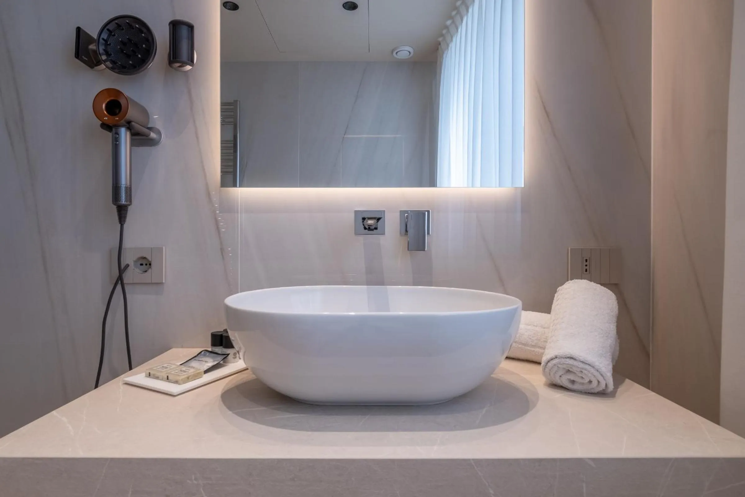 Shower in Oriana Homèl Milano