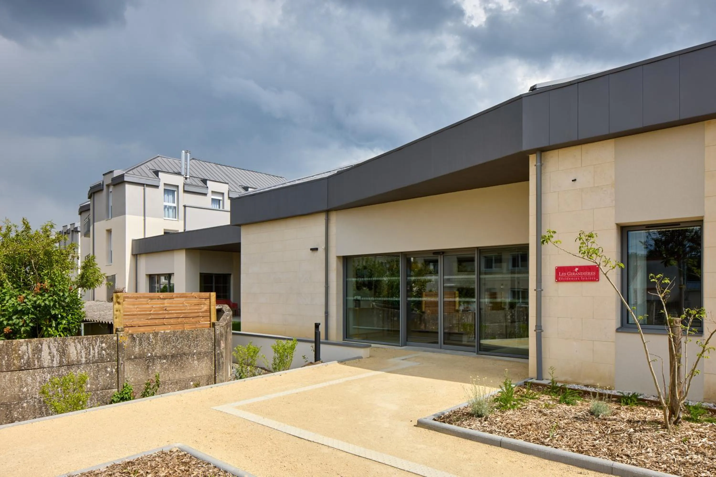 Property building in Quality Aparthotel Cholet