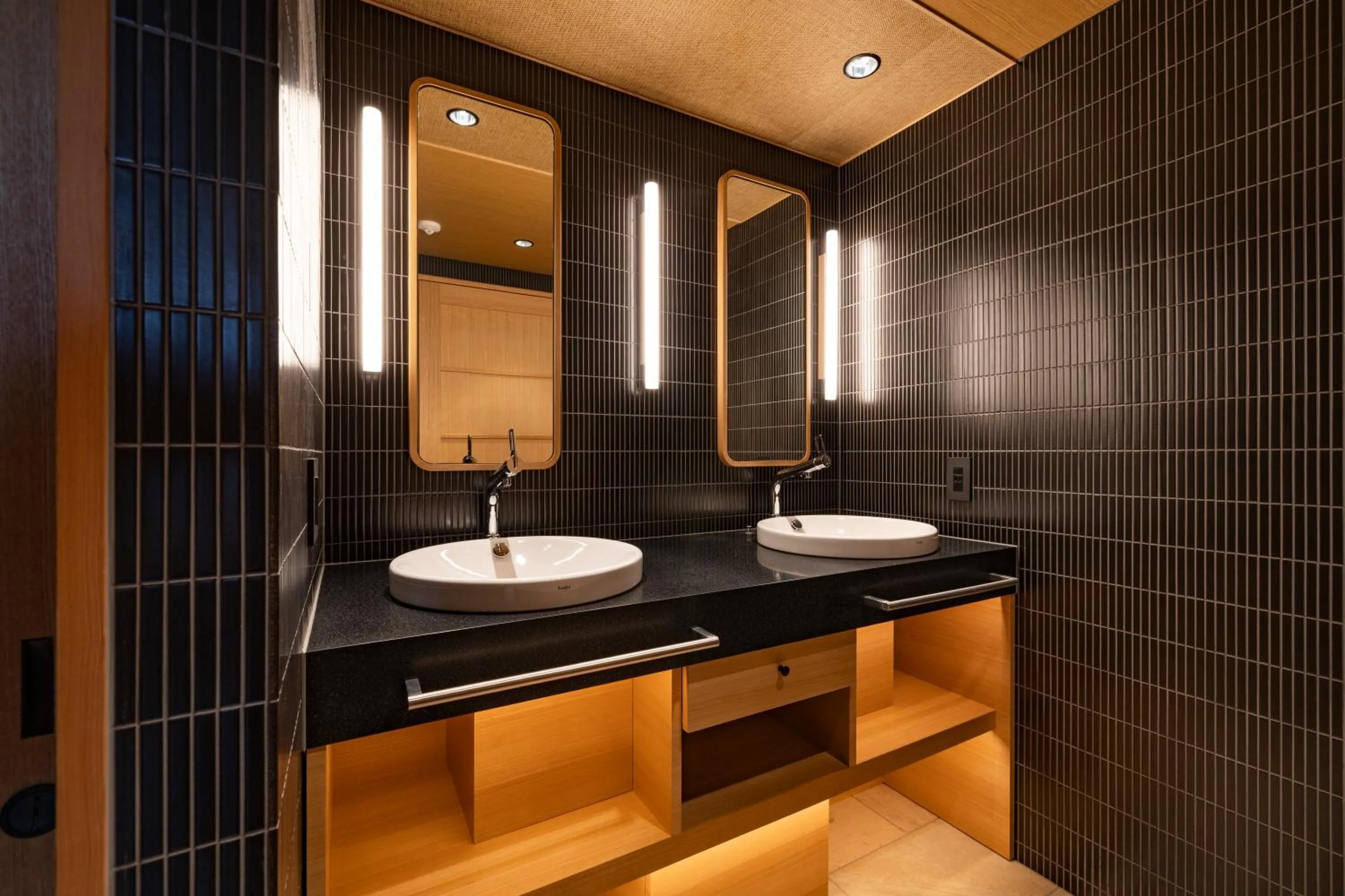 Photo of the whole room in yugen kyoto shijo