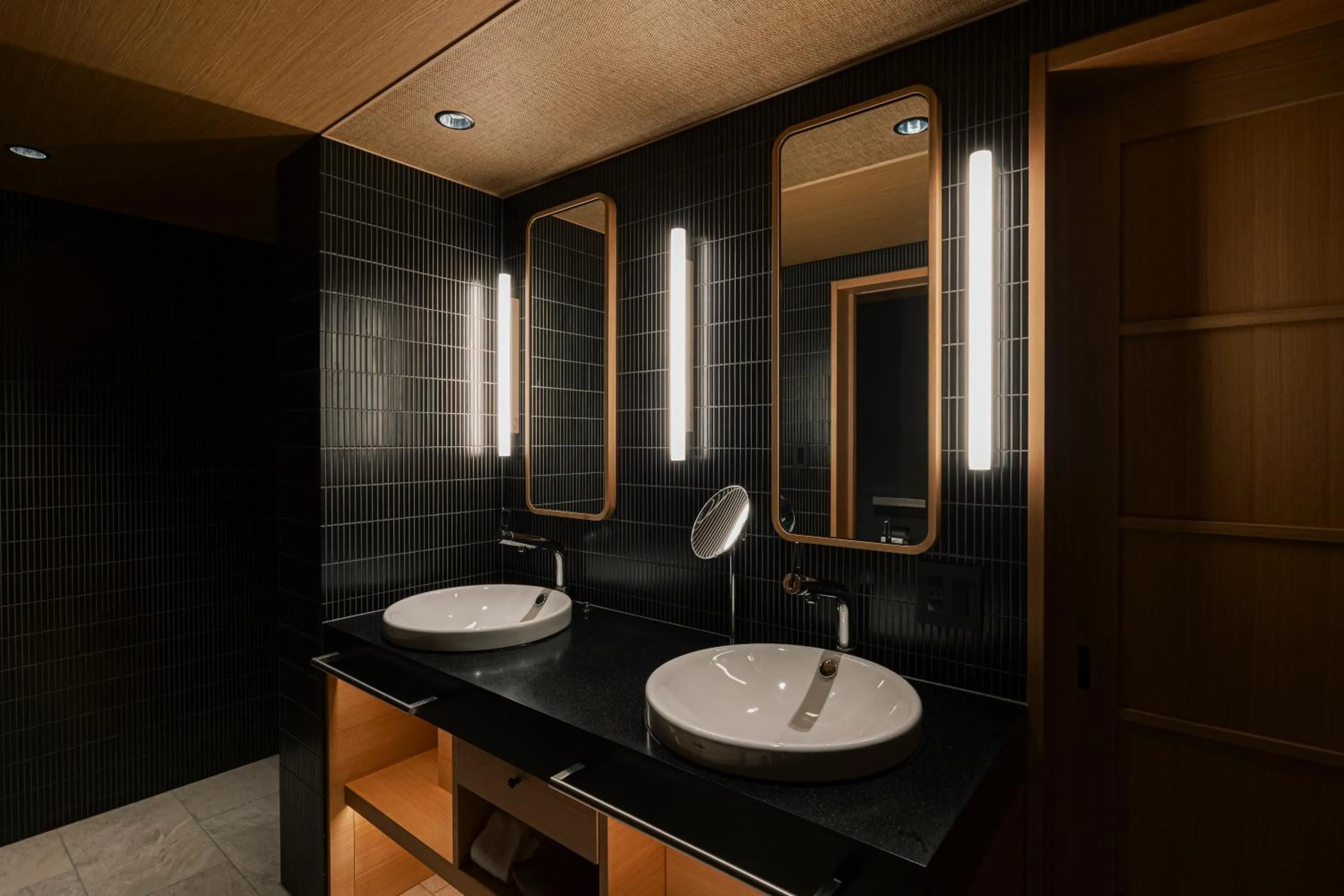 Photo of the whole room in yugen kyoto shijo