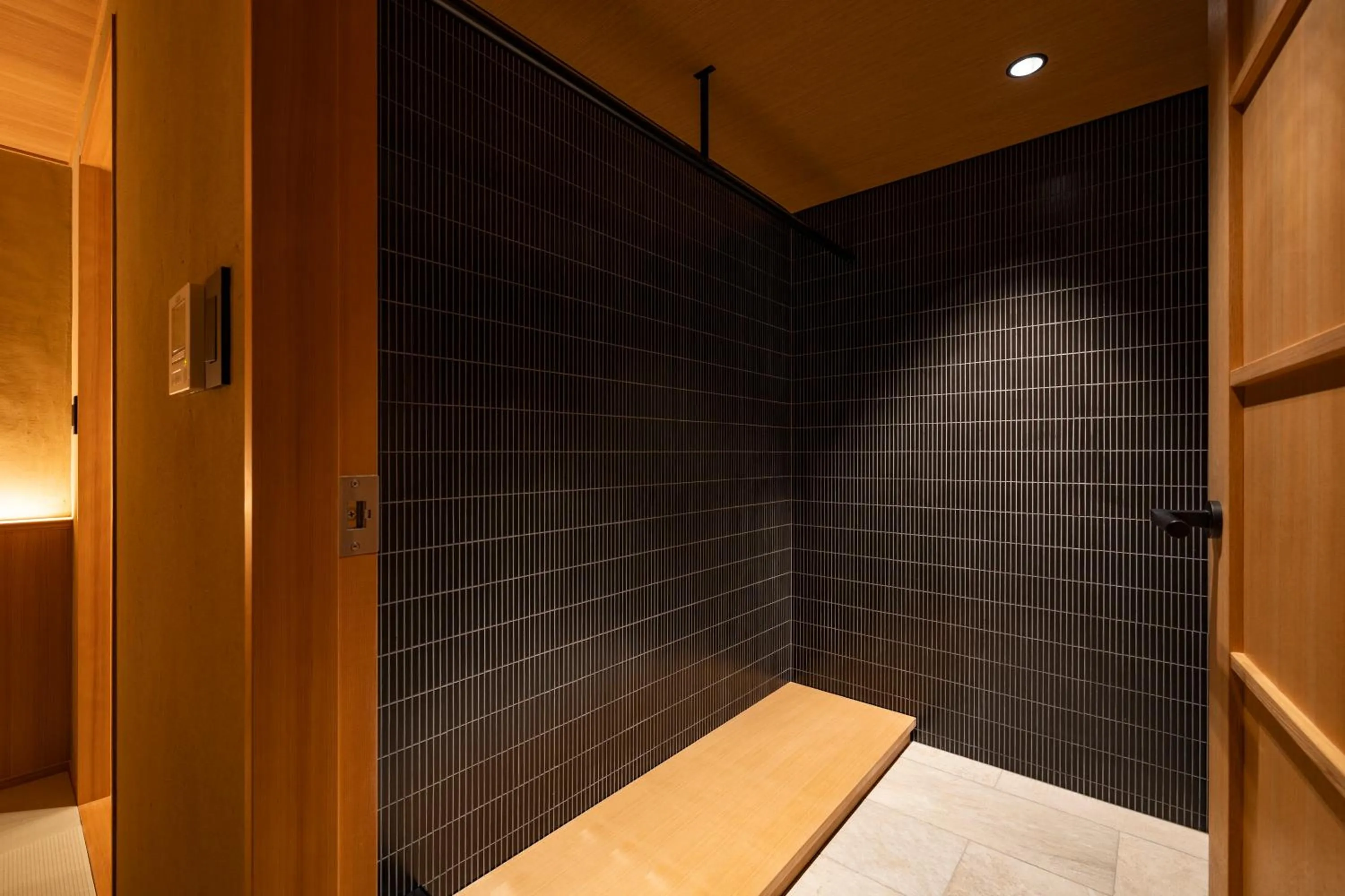 Photo of the whole room in yugen kyoto shijo