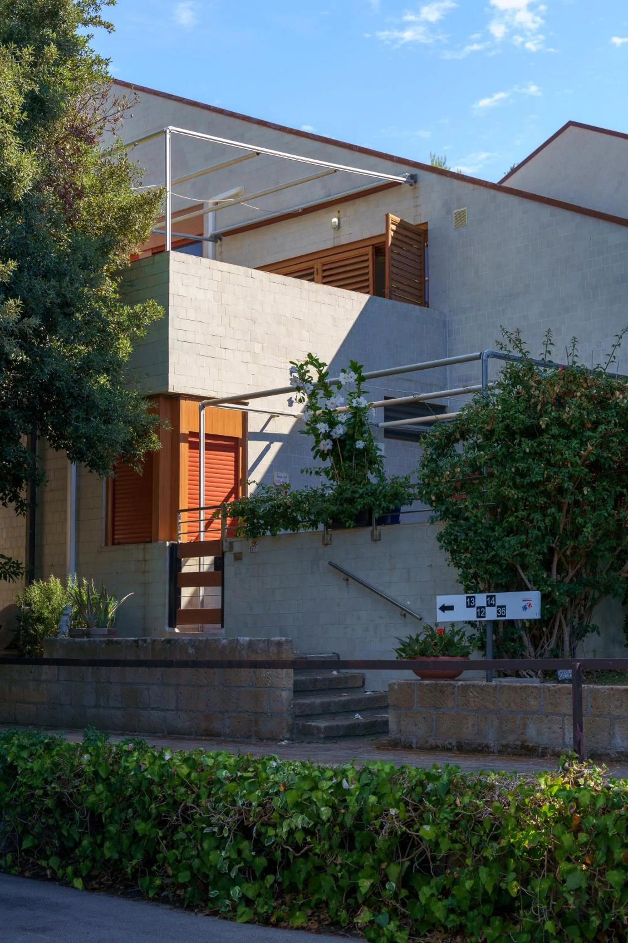 Facade/entrance in Residence Solemaremma