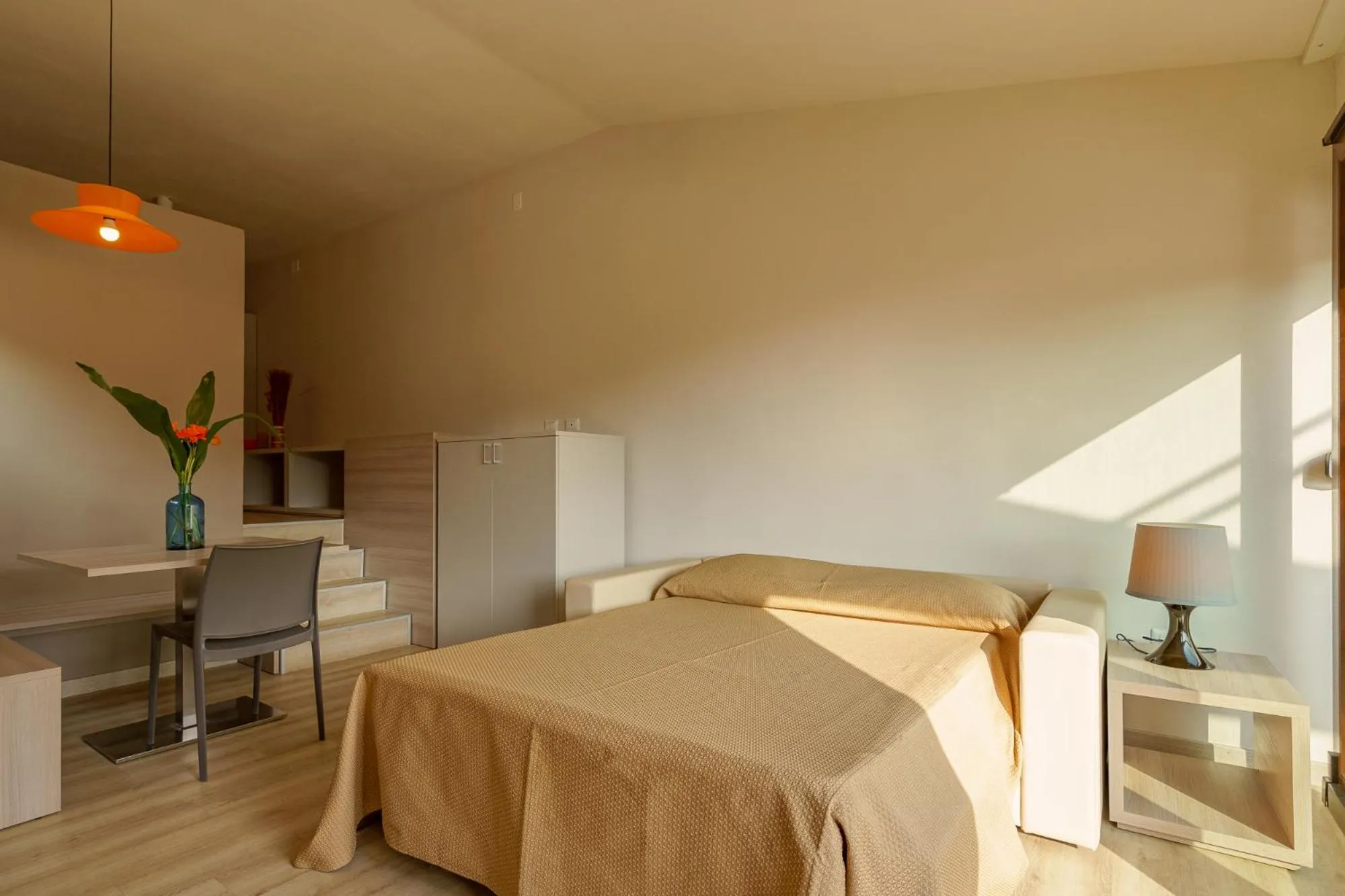 Bed in Residence Solemaremma