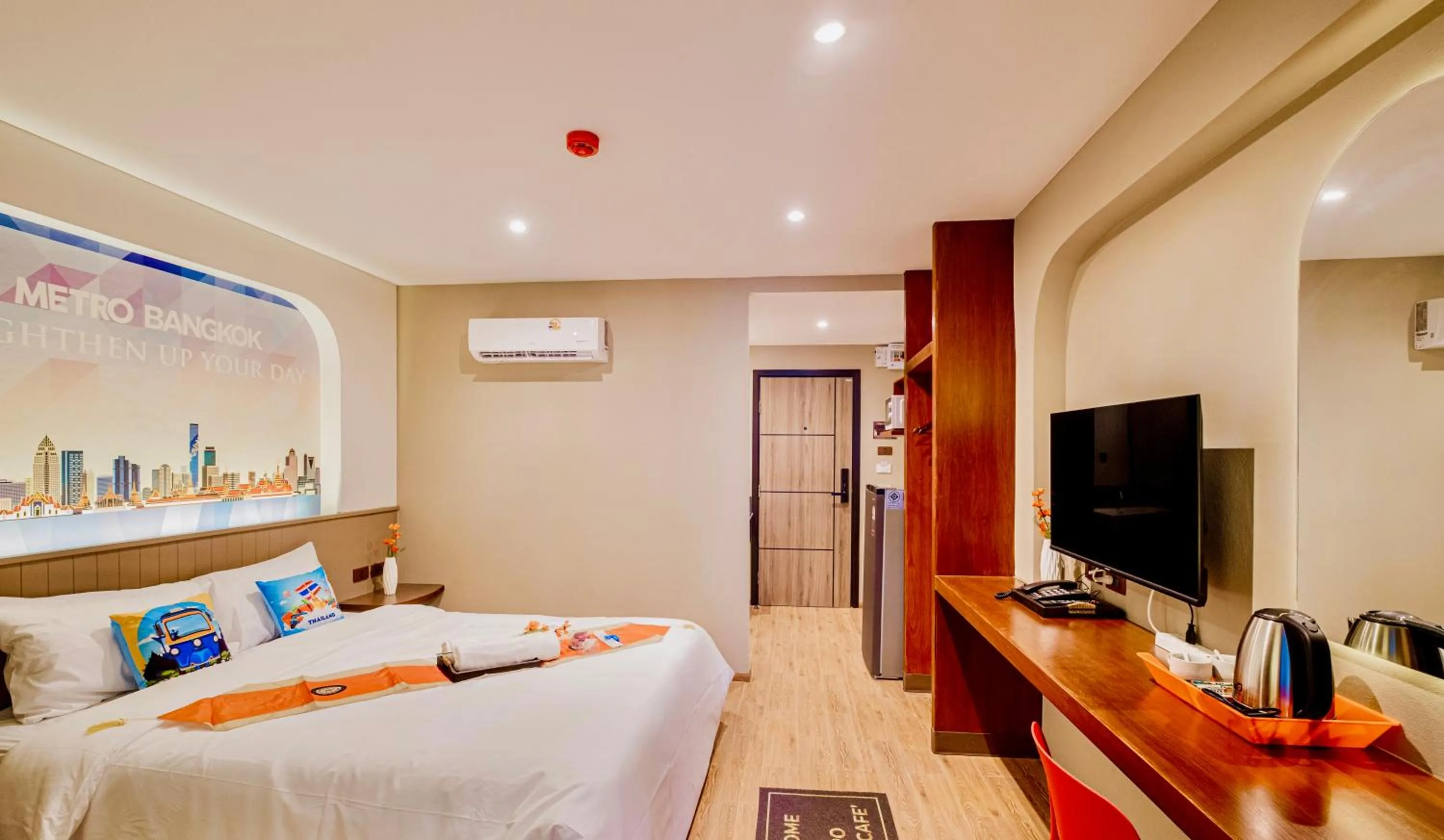 TV and multimedia, Bed in Metro Hotel Phahonyothin 35