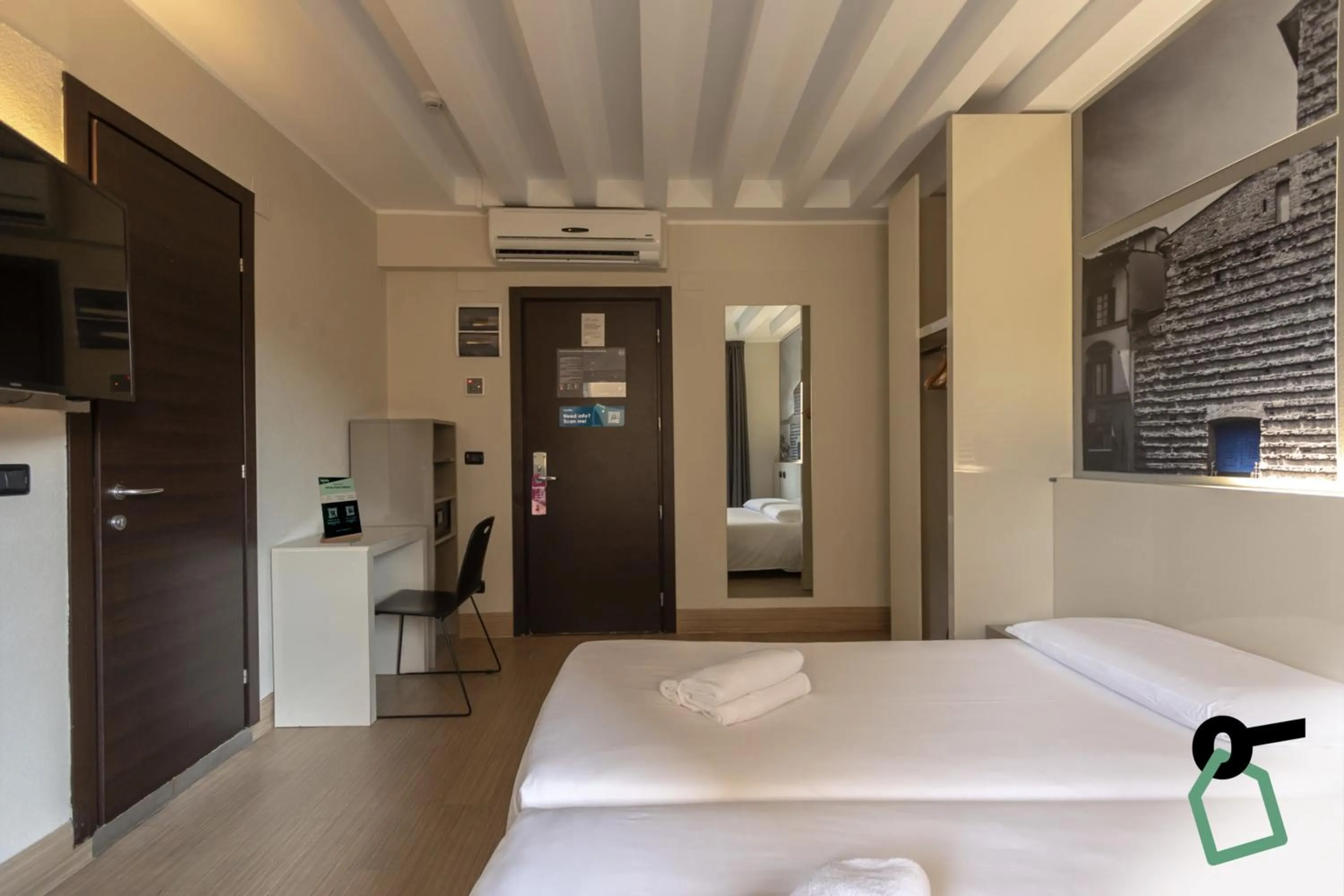 Bedroom, Bed in Hotiday Firenze Guidoni