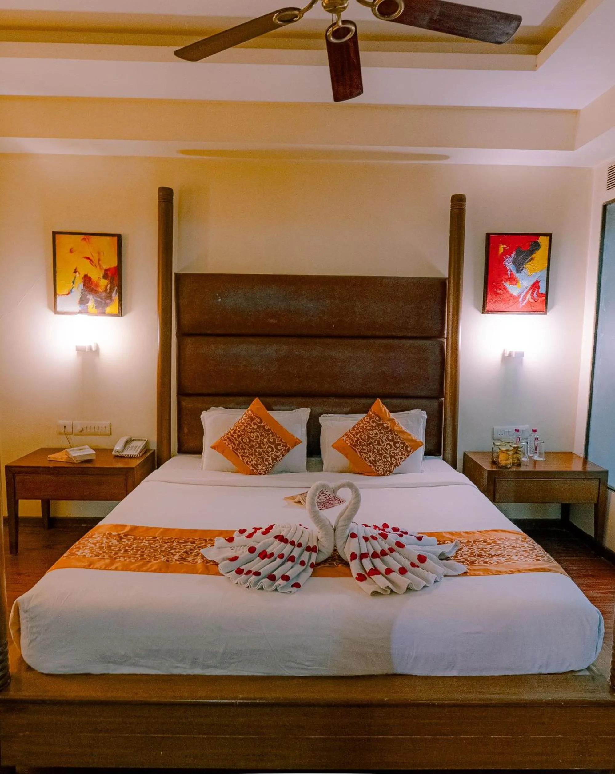 Bed in The Sky Imperial, Udaipur
