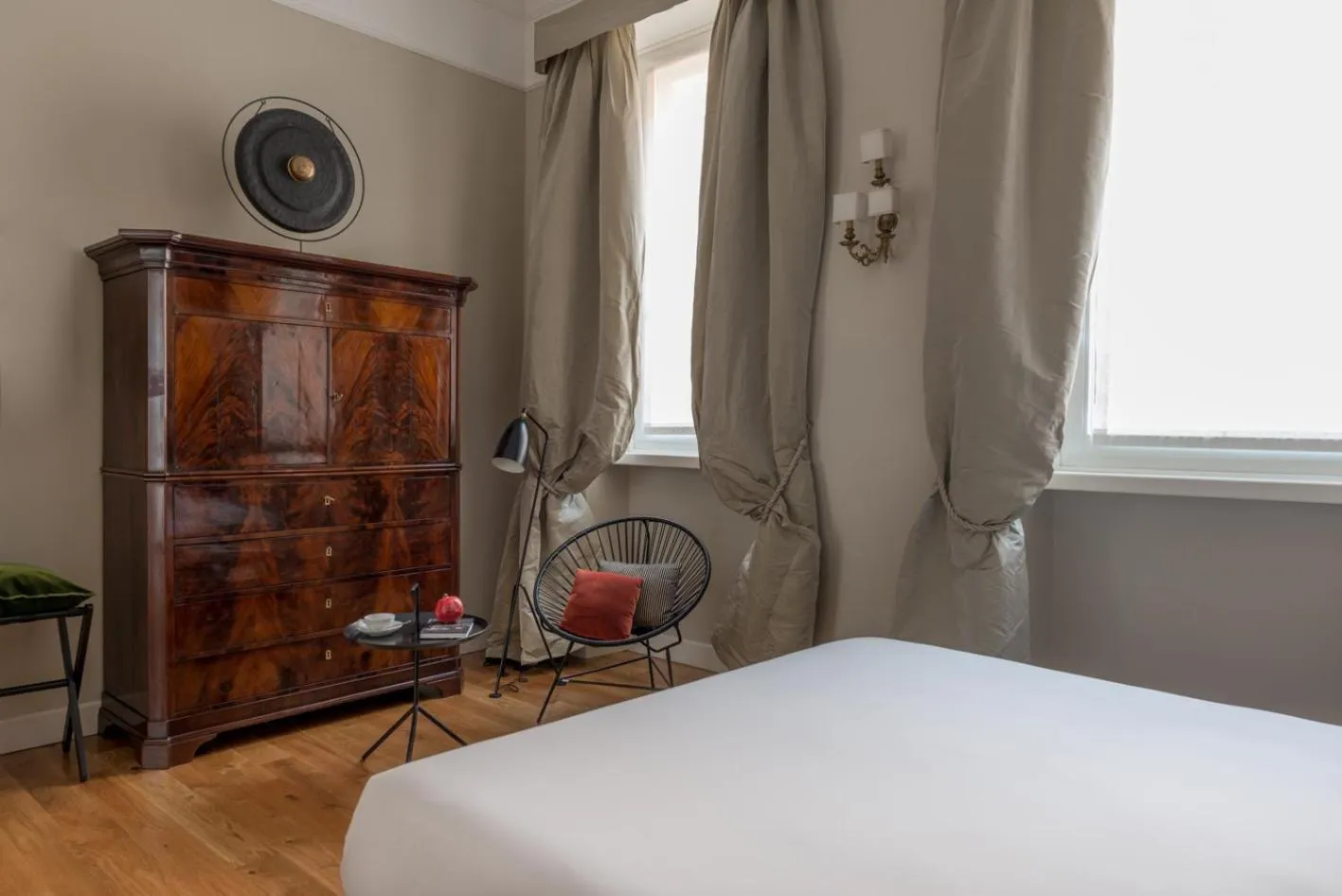 Bedroom, Bed in Crossing Condotti