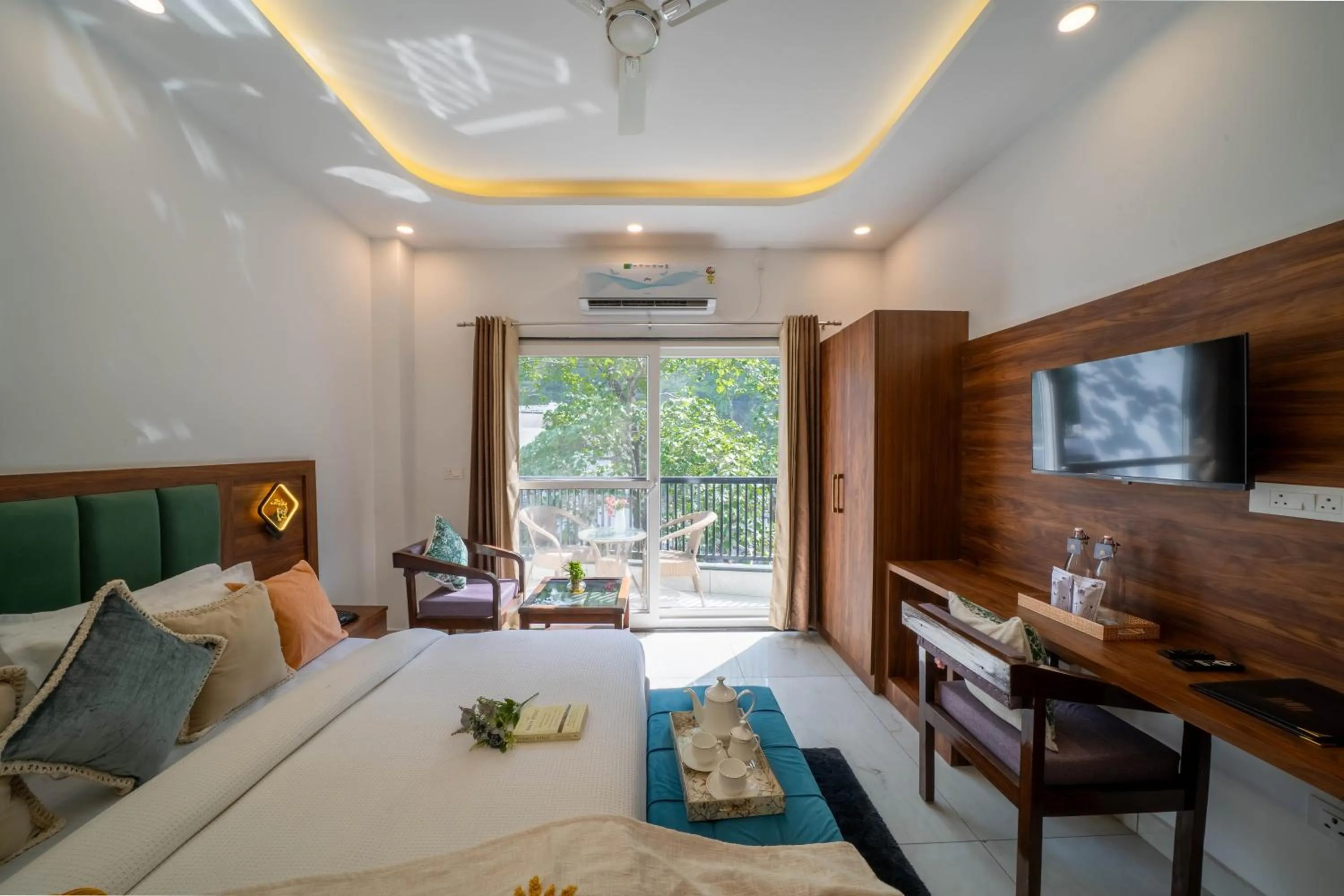 Bed in Premium Mystic Falls near Secret Waterfall