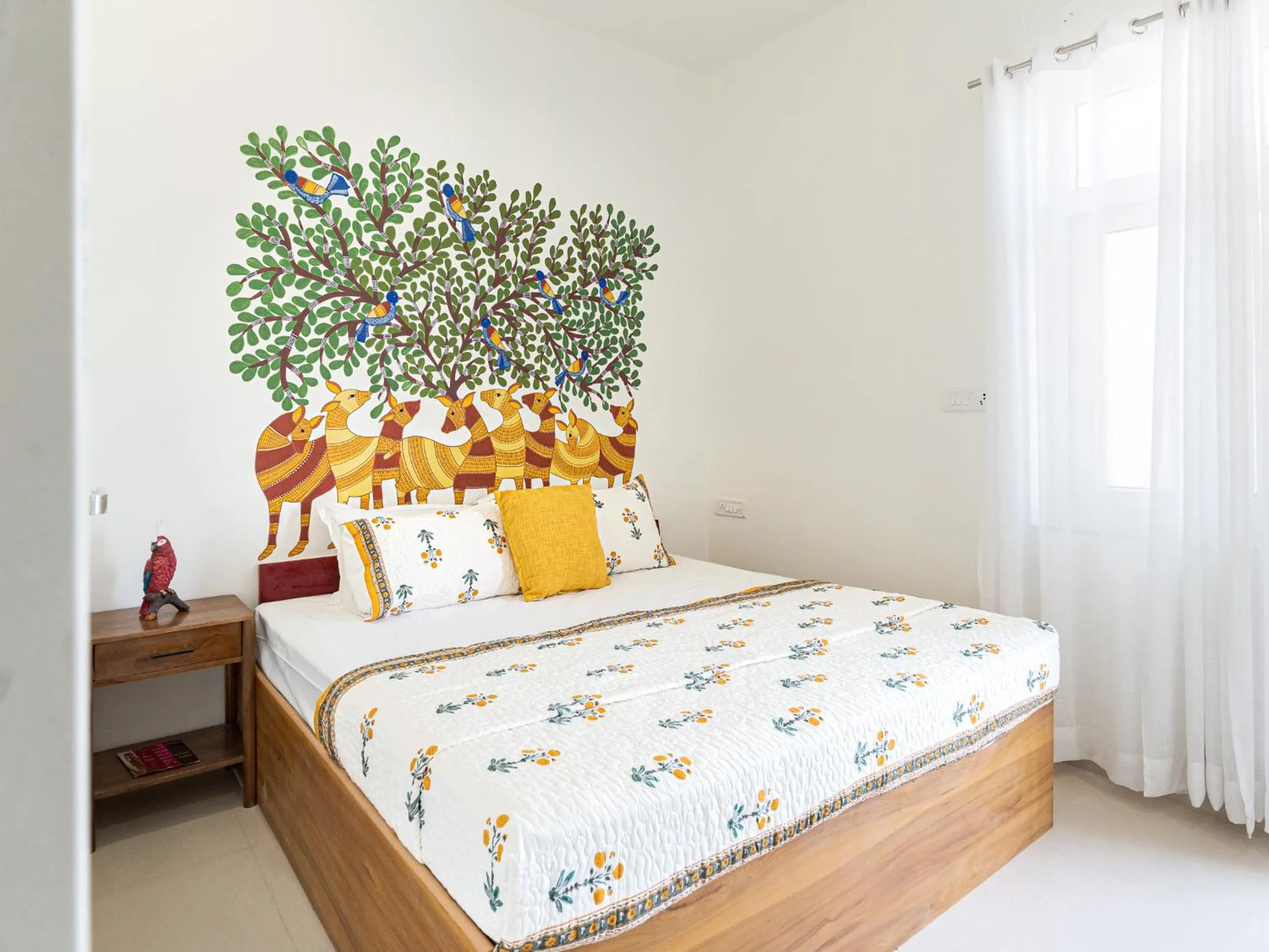 Bed in Thamosa Stays