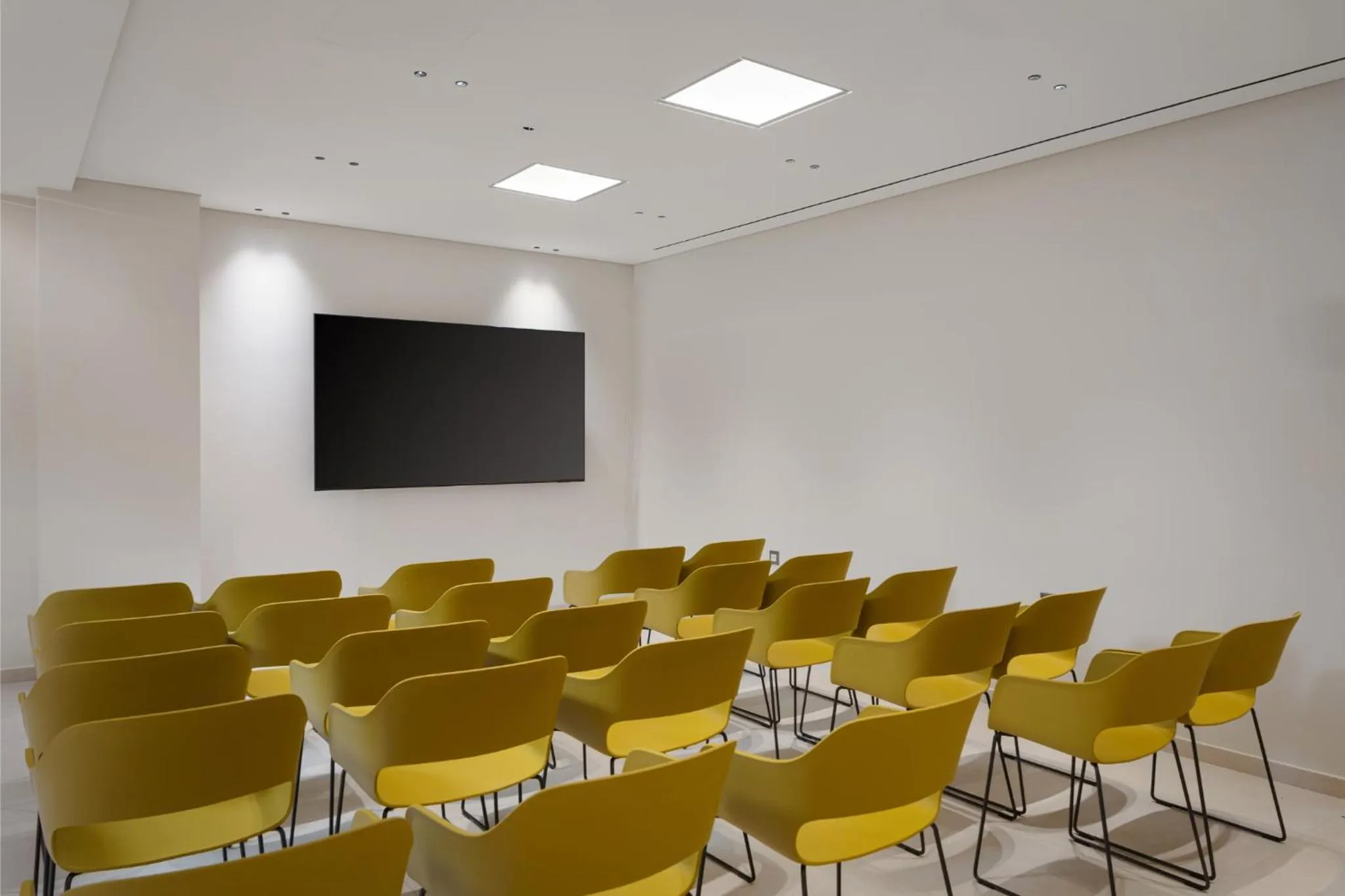 Meeting/conference room in Avant Blue Boutique Hotel