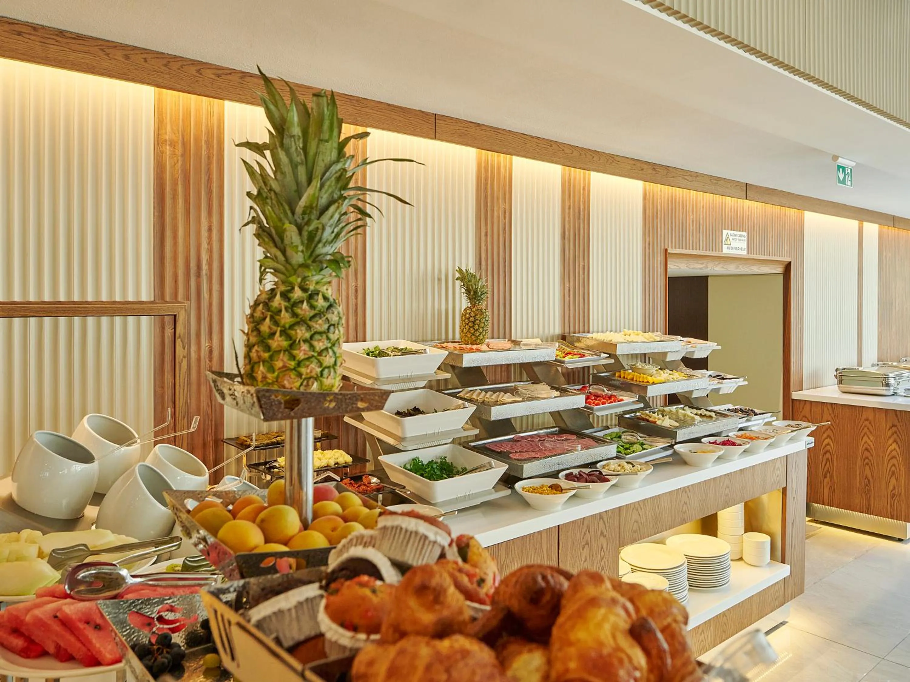 Food and drinks in Çırağan Hotel Bosphorus