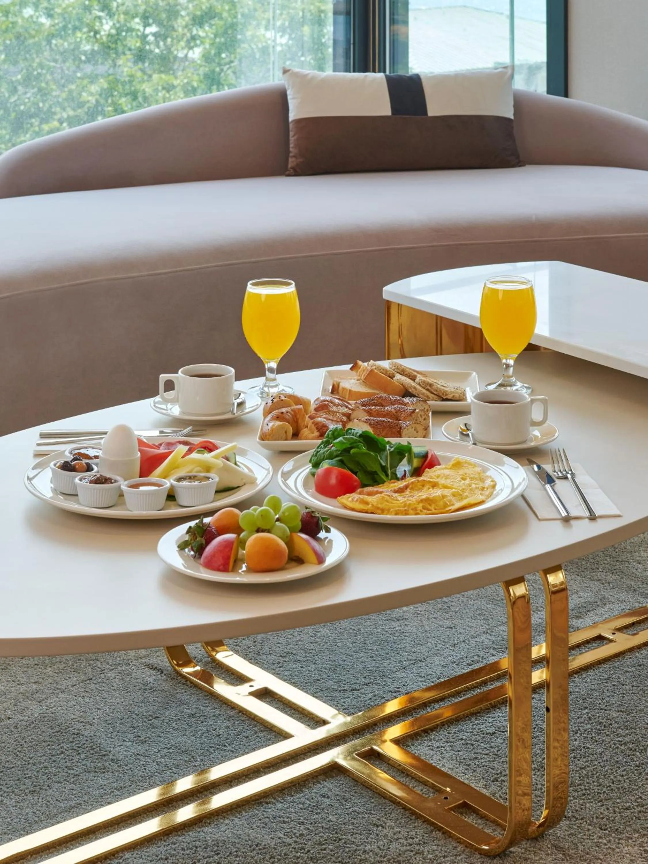 room service in Çırağan Hotel Bosphorus