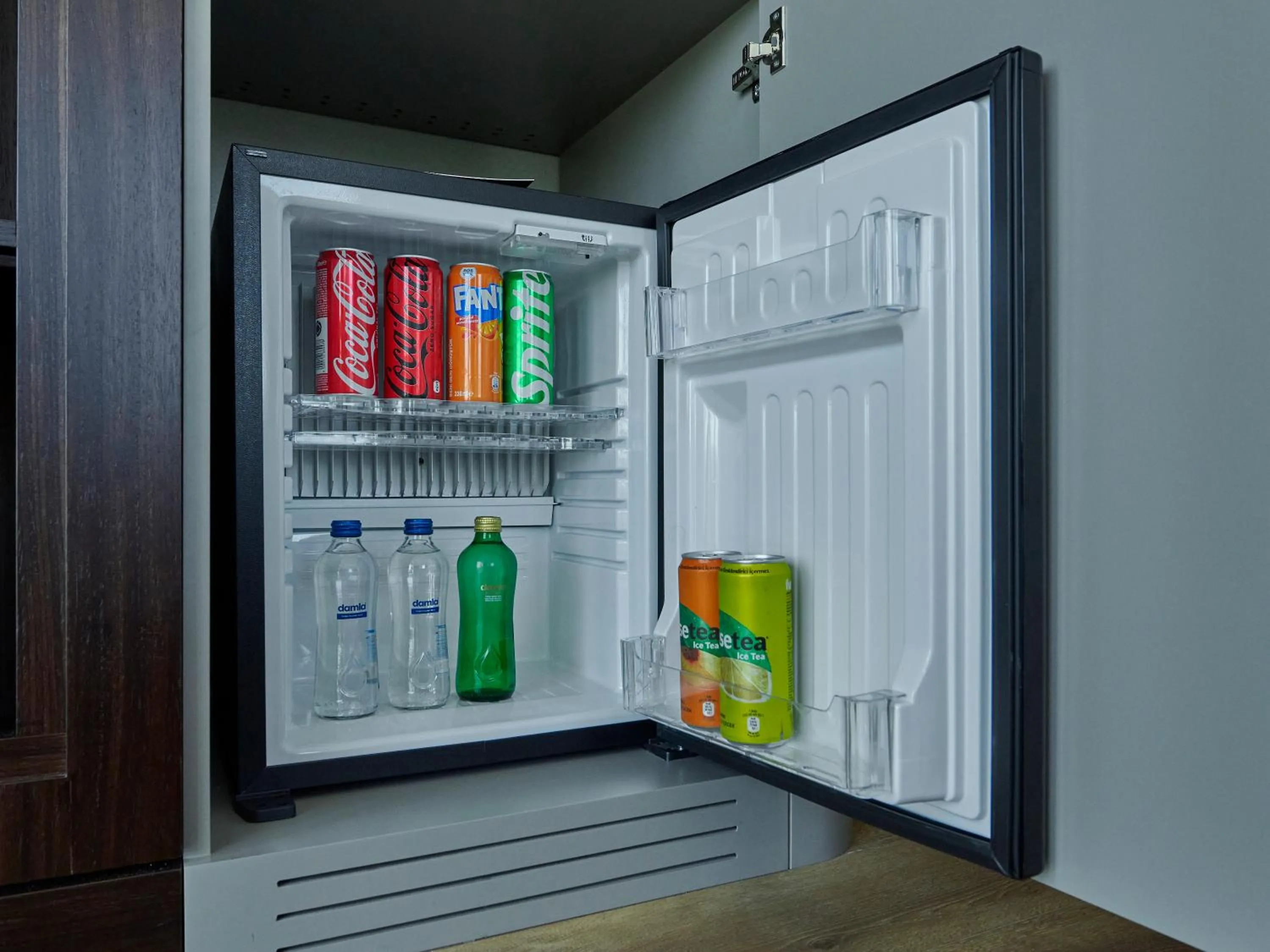 minibar in Çırağan Hotel Bosphorus