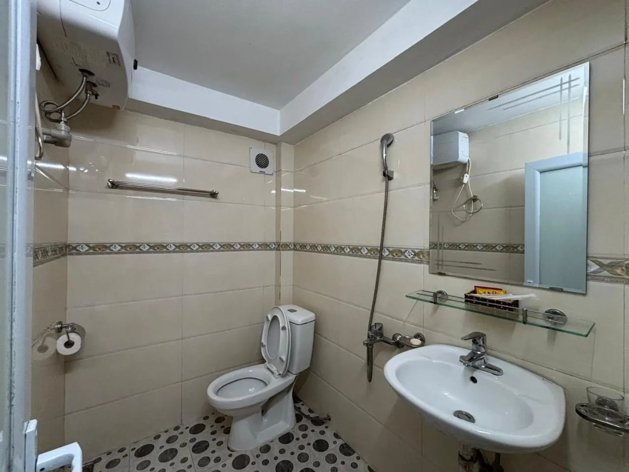 Toilet in Chân Mây Tam Đảo