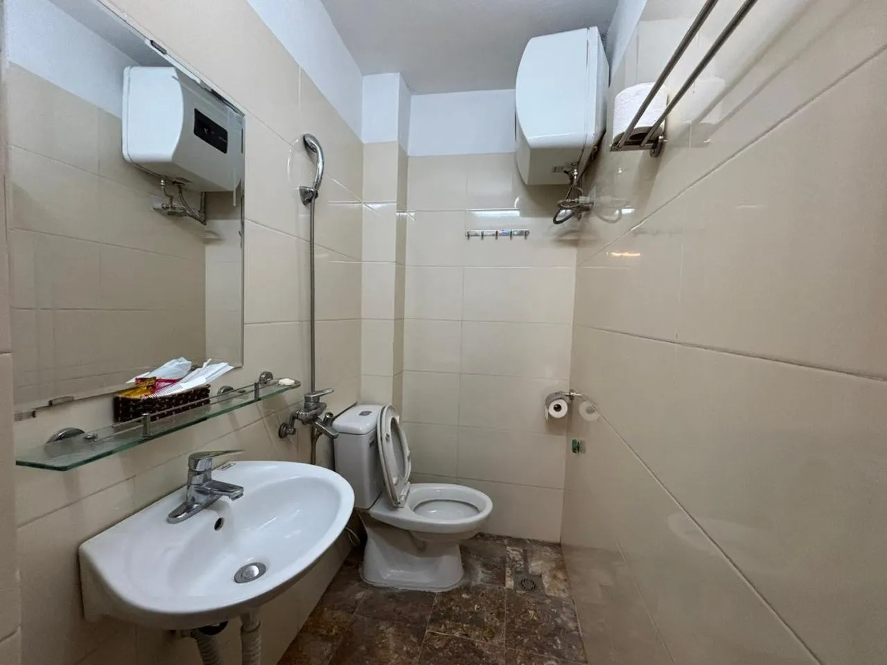 Shower in Chân Mây Tam Đảo