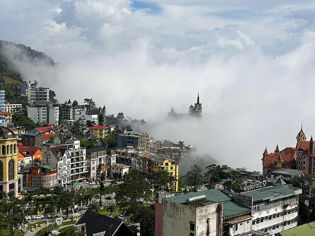 Property building in Chân Mây Tam Đảo