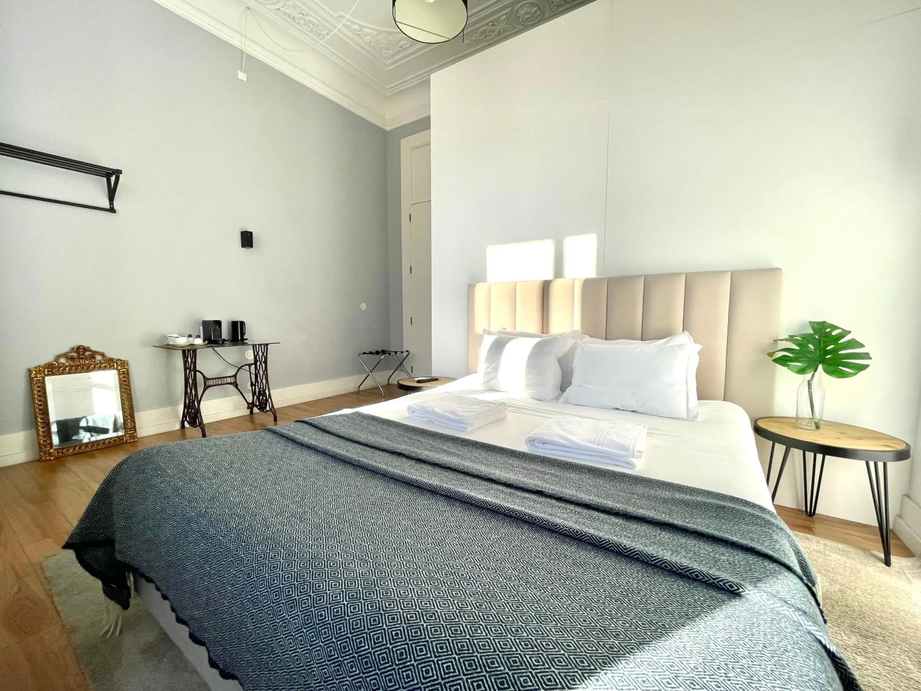 Bedroom, Bed in Lisbon Check-In Guesthouse