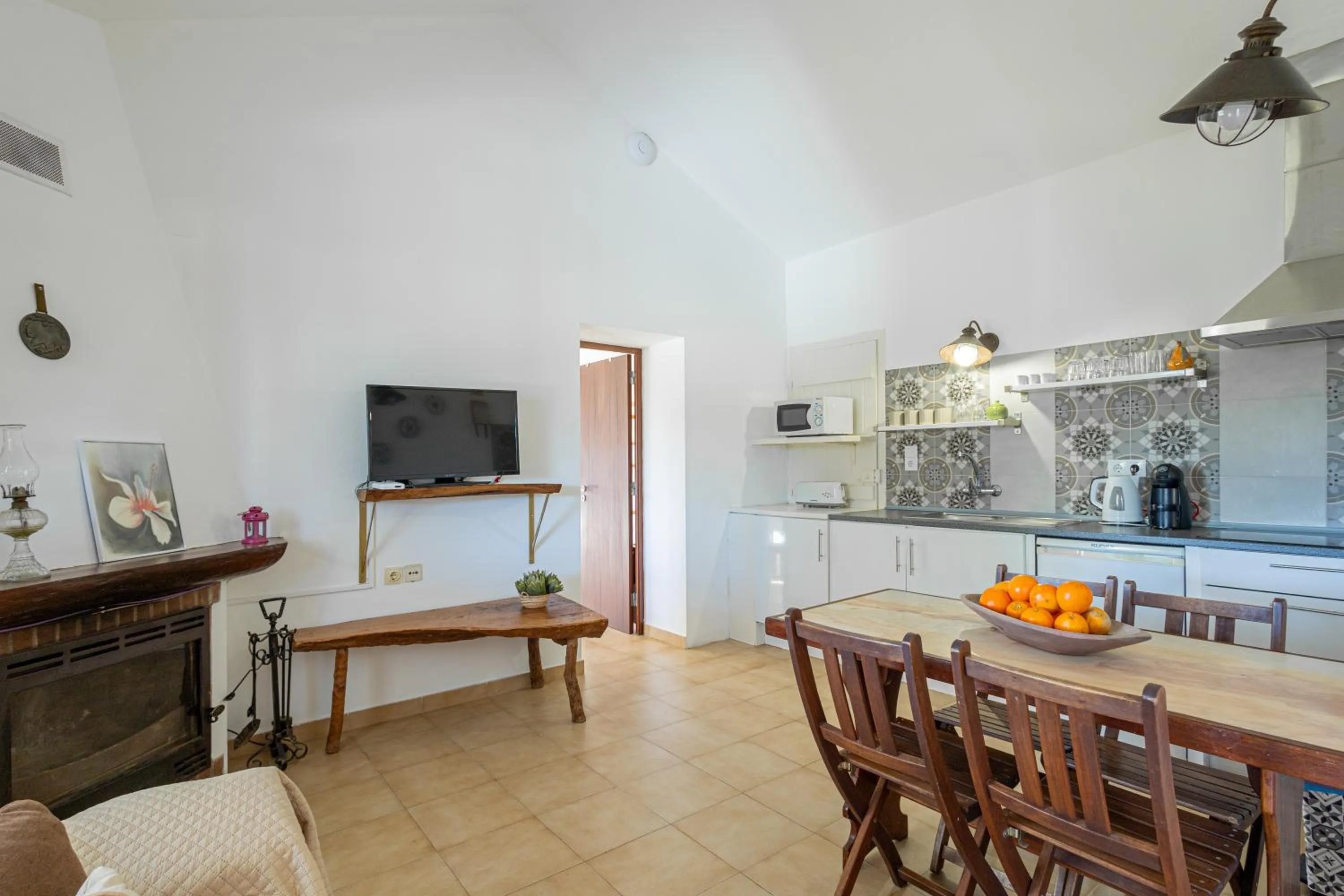 Kitchen or kitchenette in Monte do Cerro