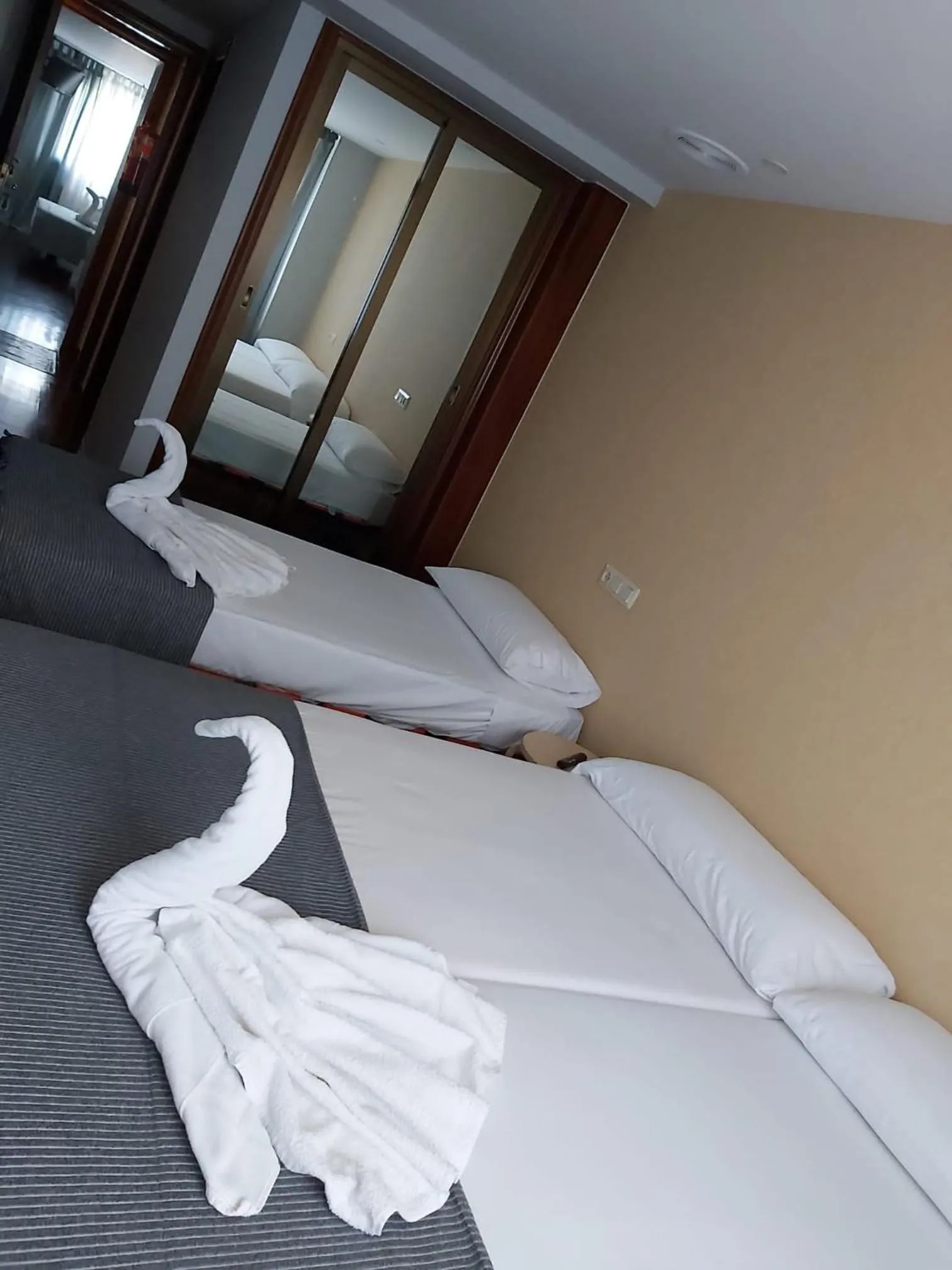 Bed in Saudade Hostal Cafetería