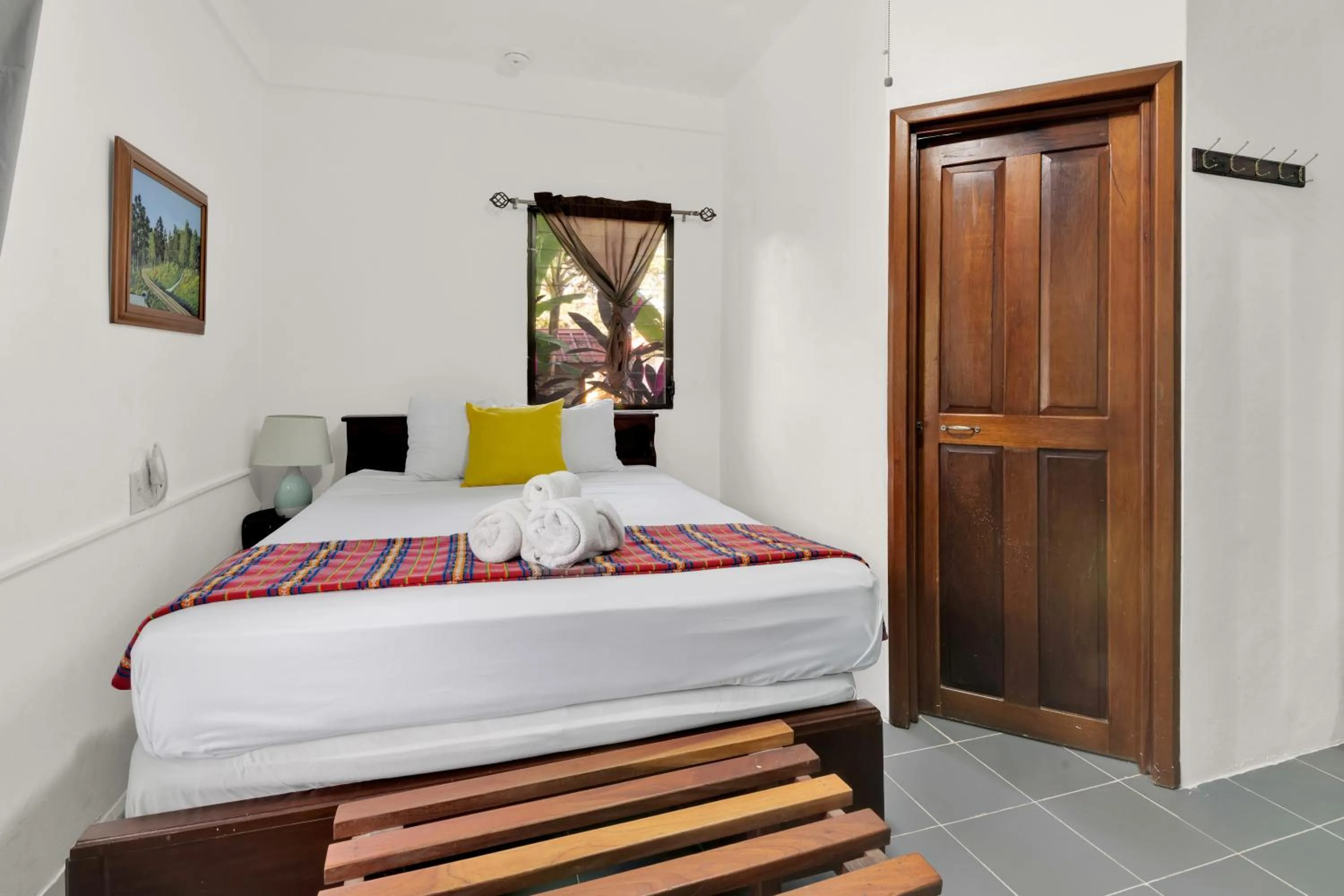 Bedroom, Bed in Drift Inn Cayo