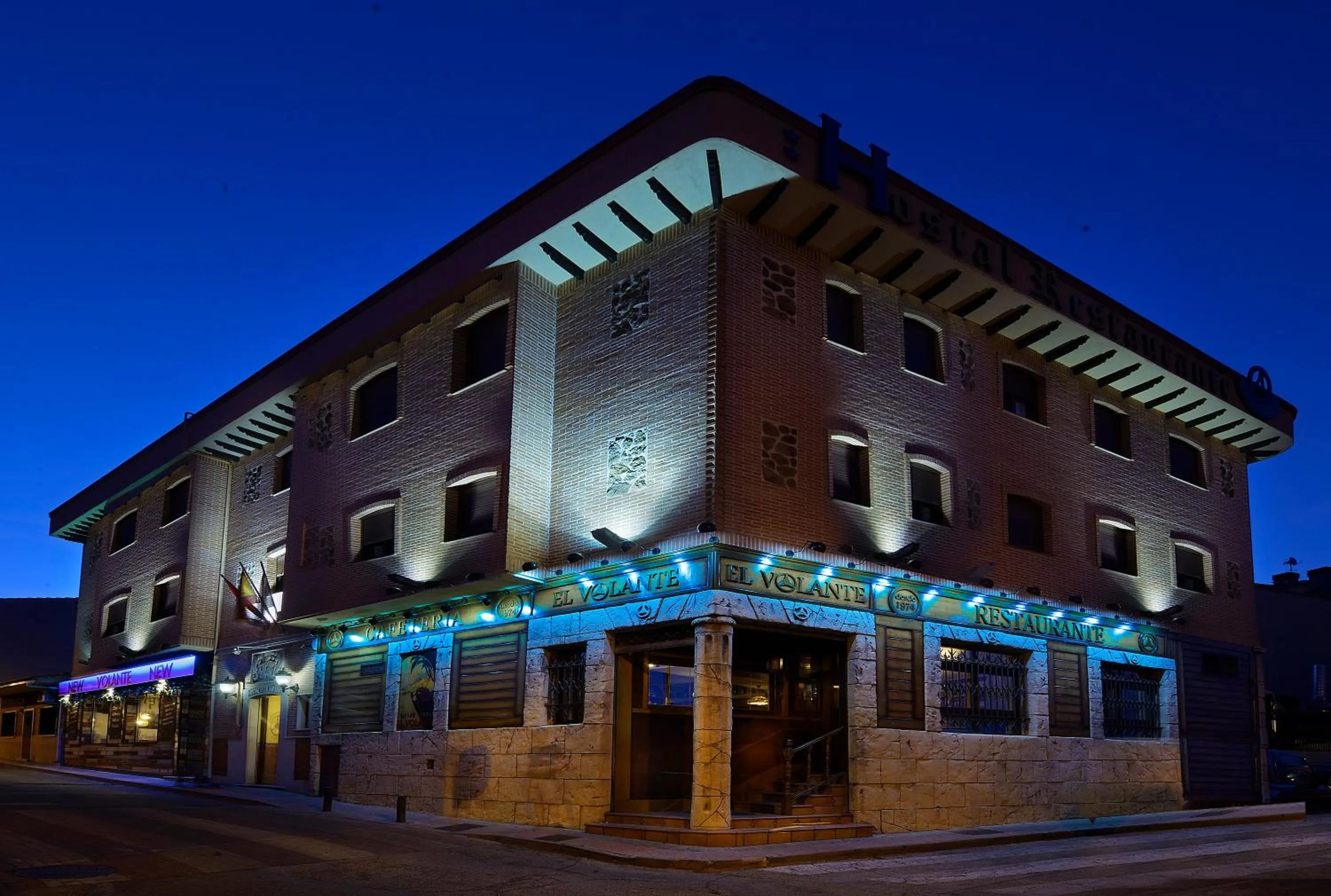 Property building in El Volante