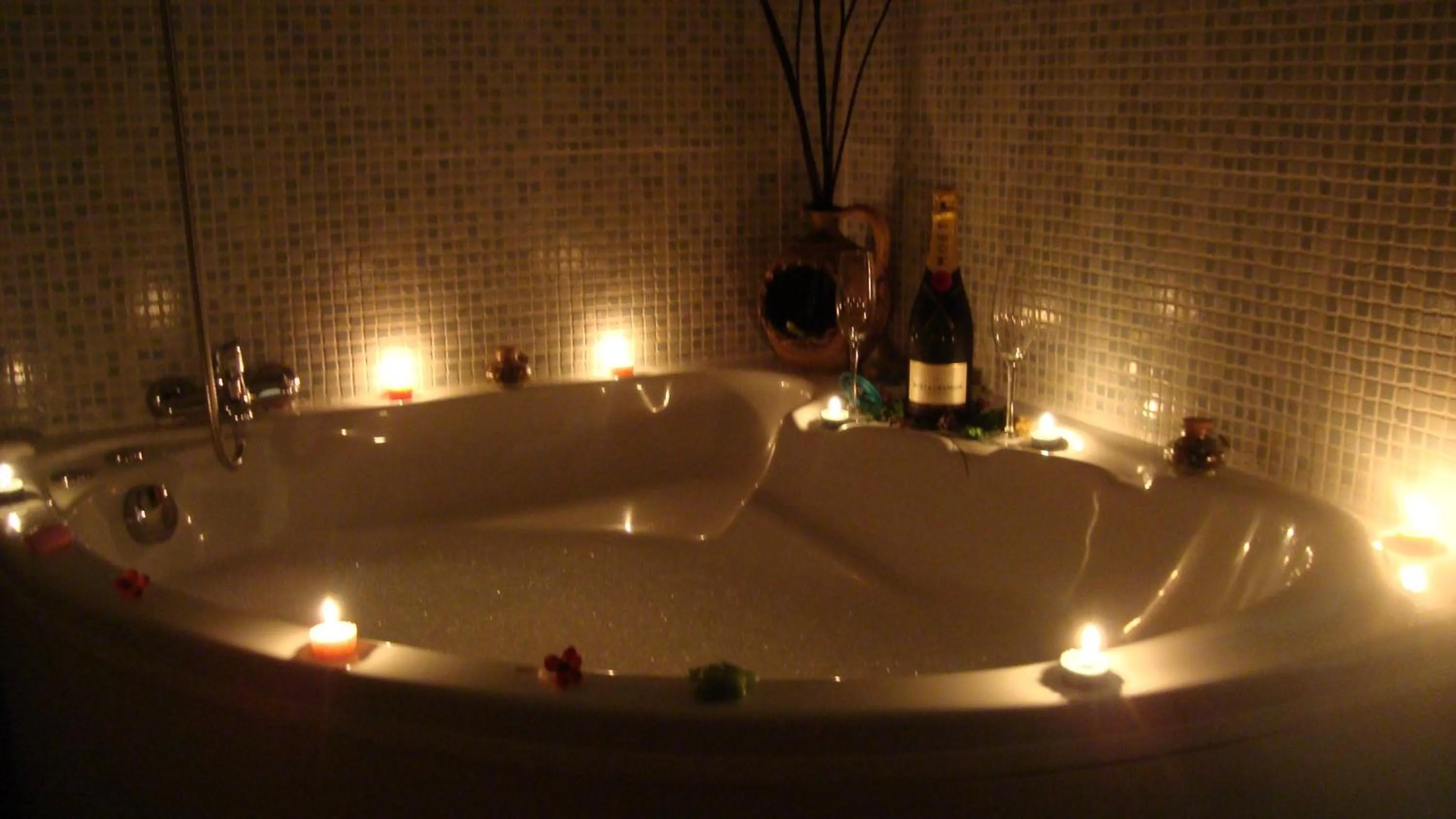 Hot Tub in El Volante