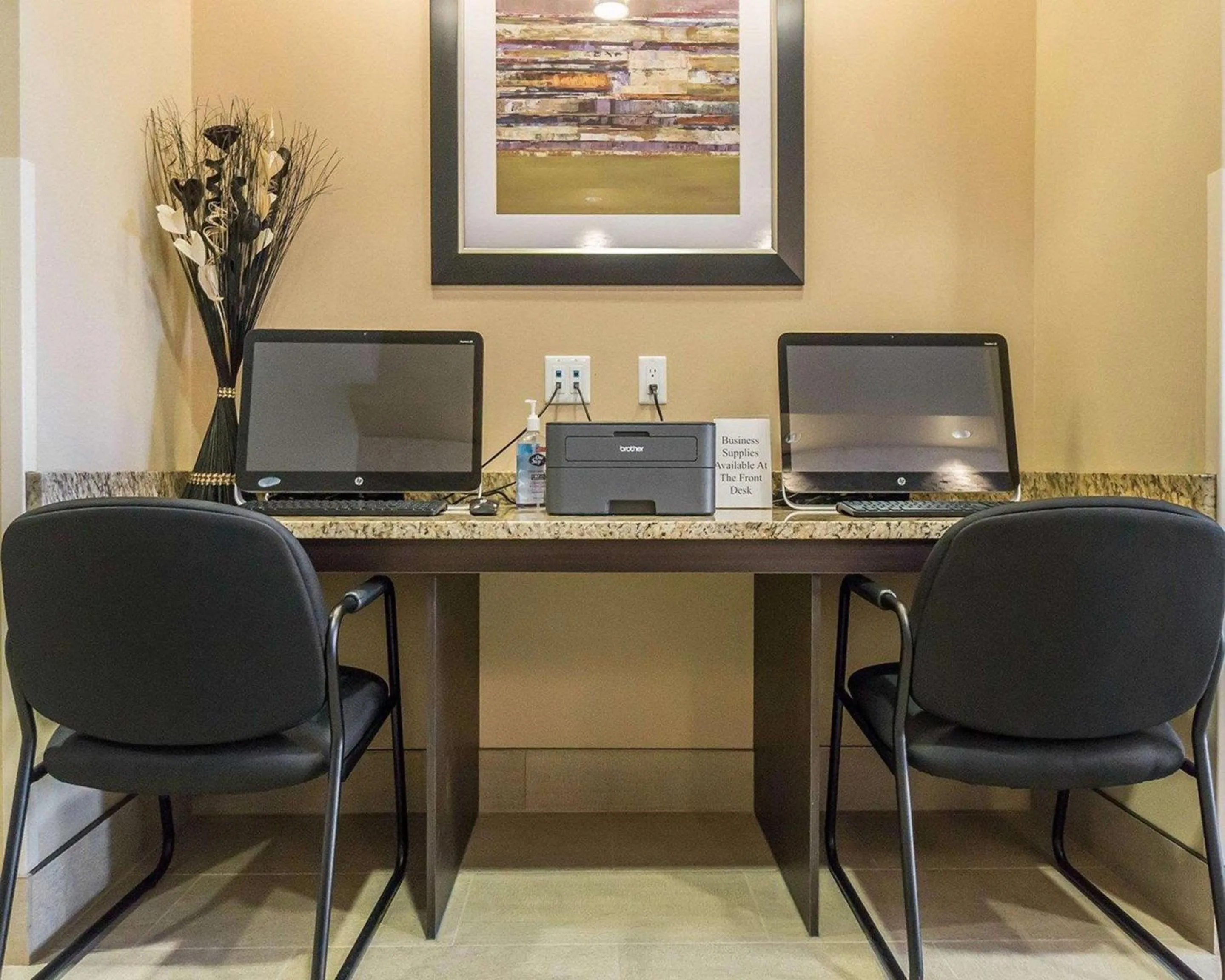 Business facilities in Comfort Inn & Suites Edmonton International Airport