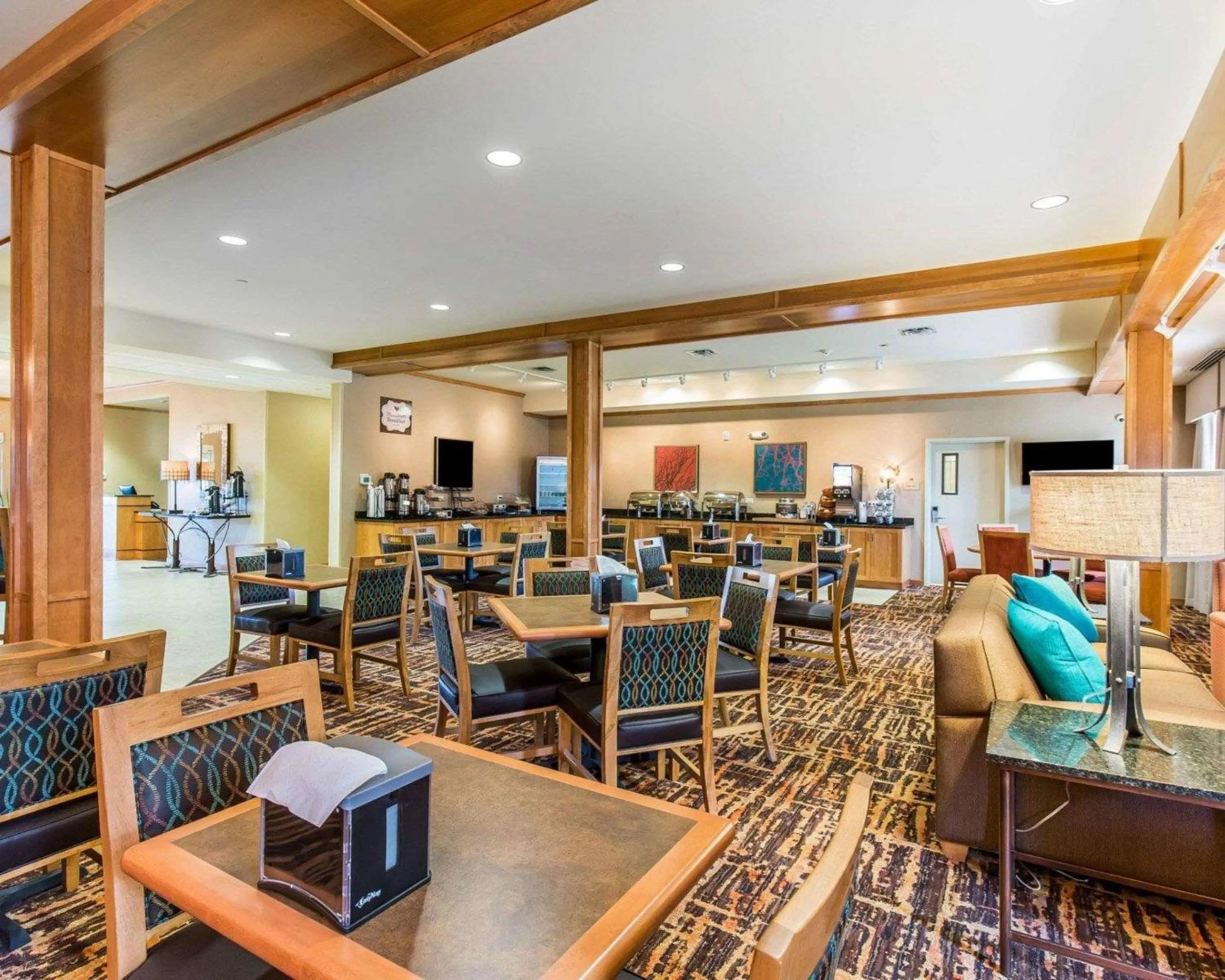 Breakfast in MainStay Suites Sidney - Medical Center