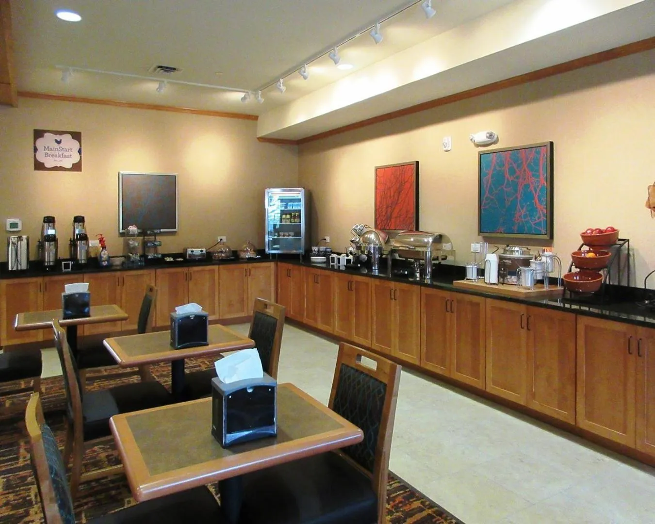 Restaurant/places to eat in MainStay Suites Sidney - Medical Center