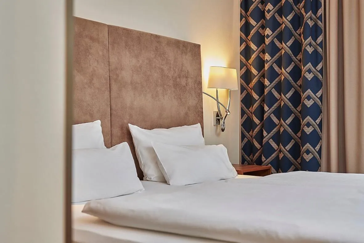 Bed in Hotel Hafenspeicher