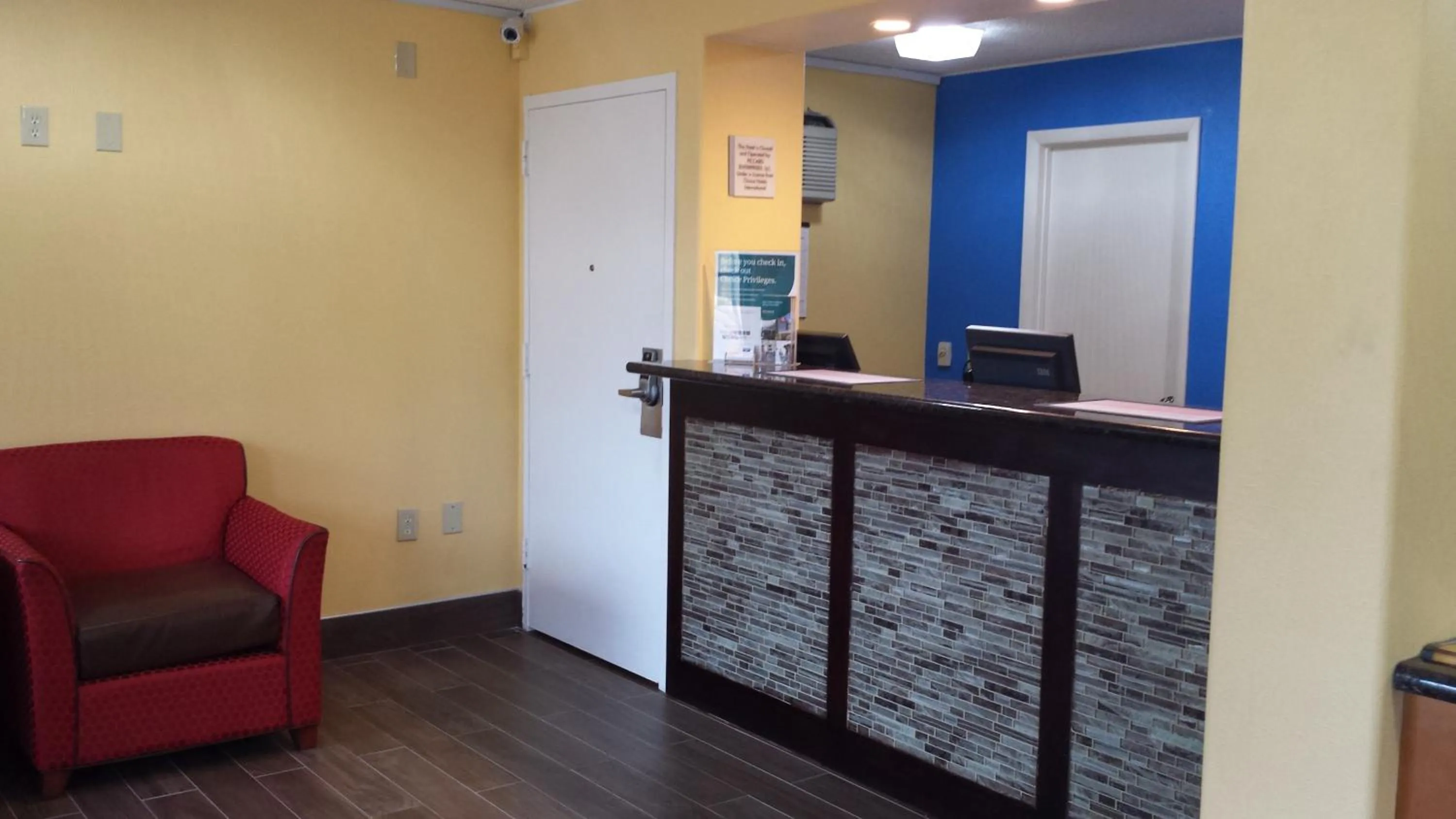 Lobby or reception in Rodeway Inn Joint Base Andrews Area