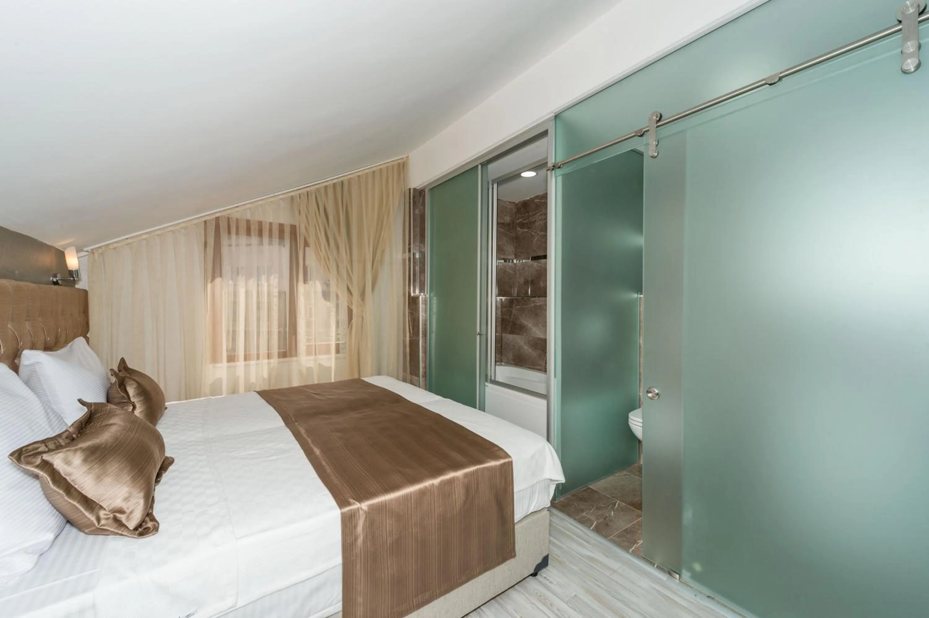 Bathroom in Grand Pamir Hotel