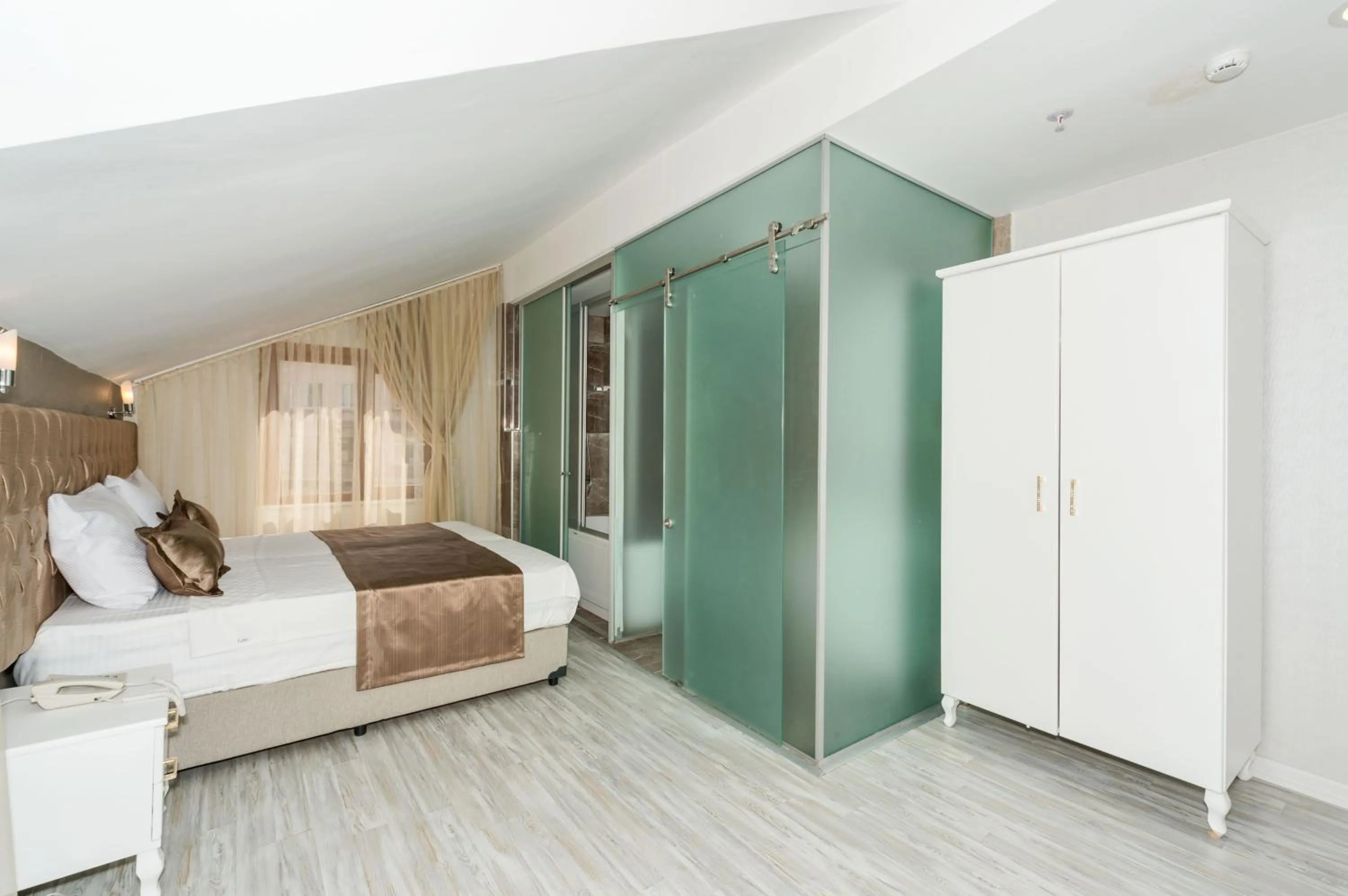 Bathroom in Grand Pamir Hotel