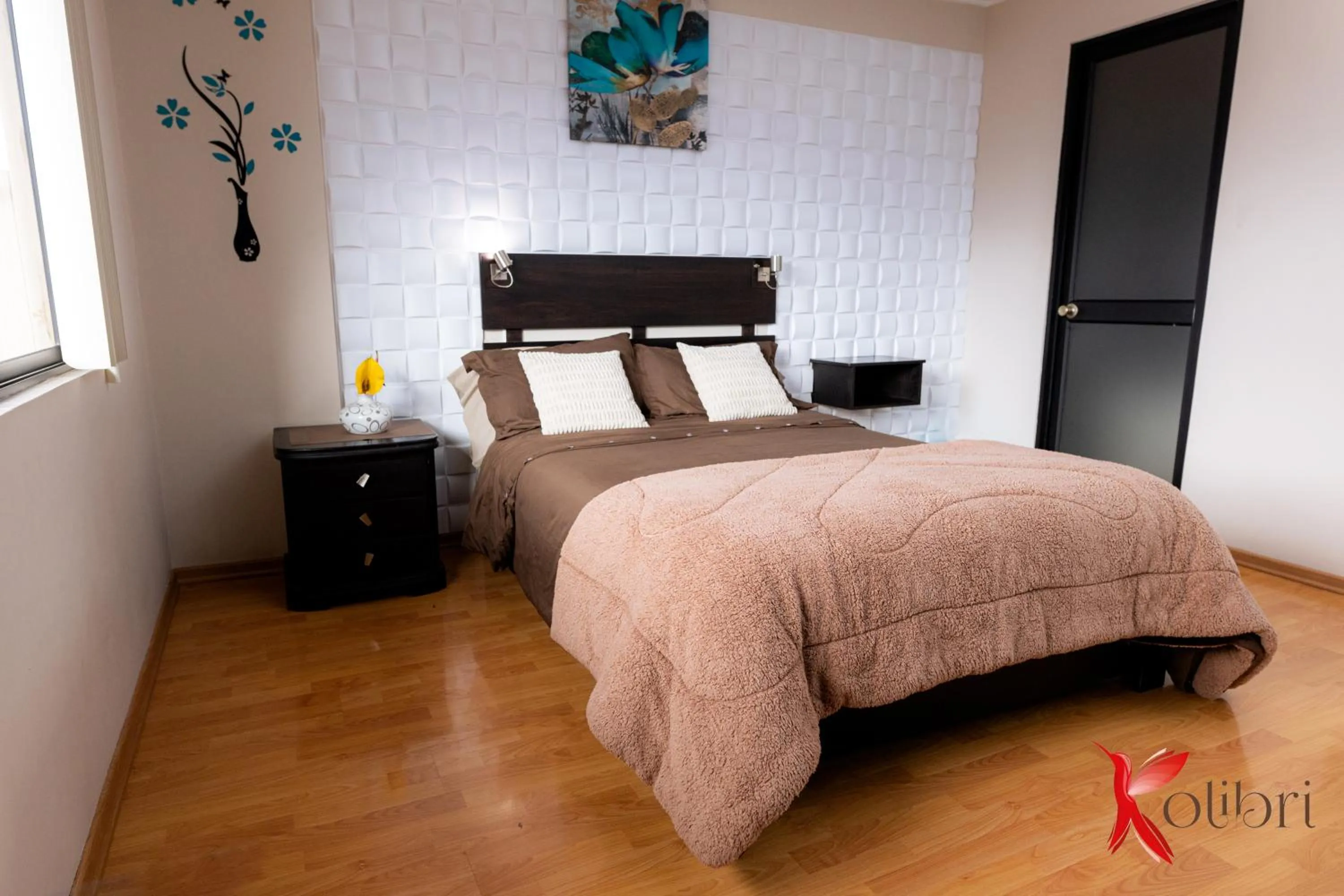 Bed in Hostal Kolibri B&B