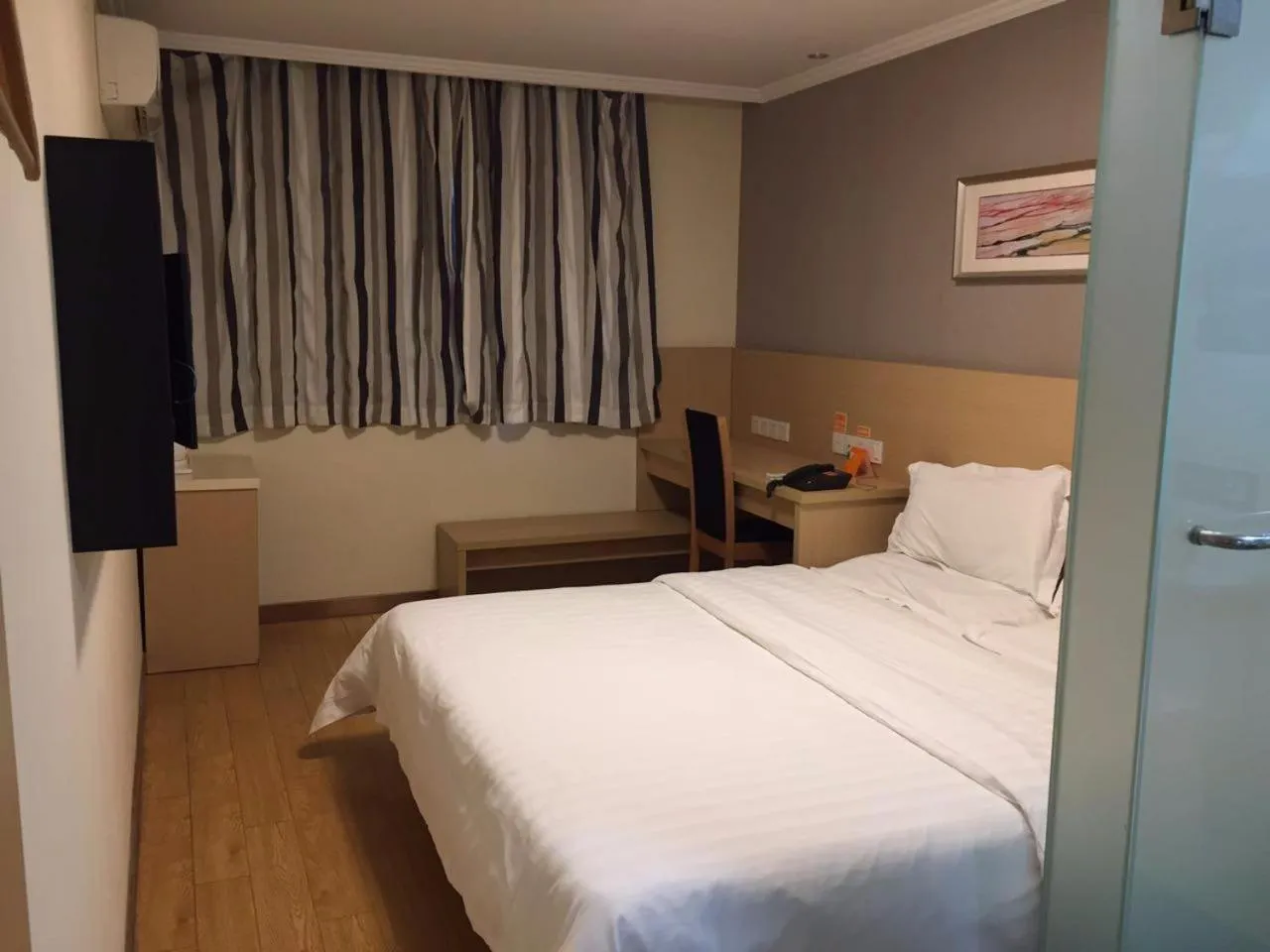 Bed in 7Days Inn Nanjing Arts Institute