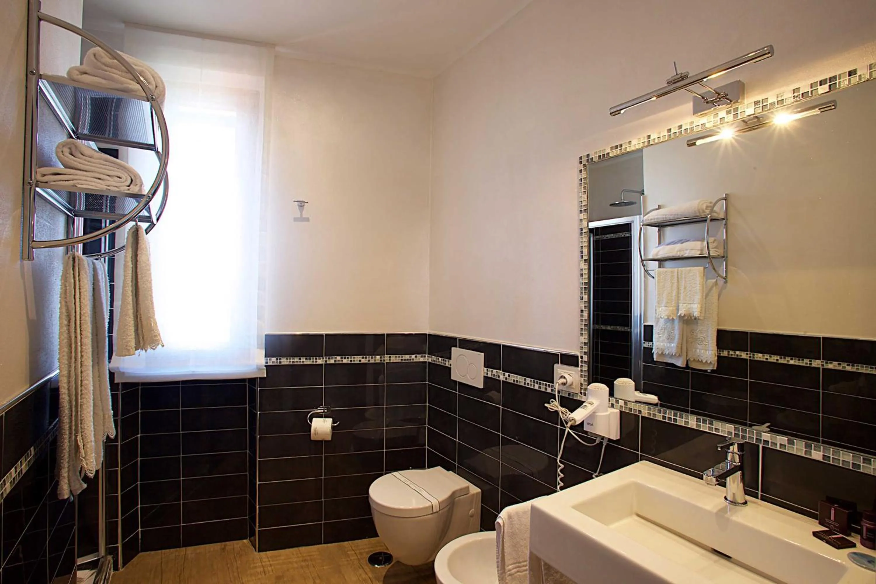 Bathroom in Hotel Vatluna