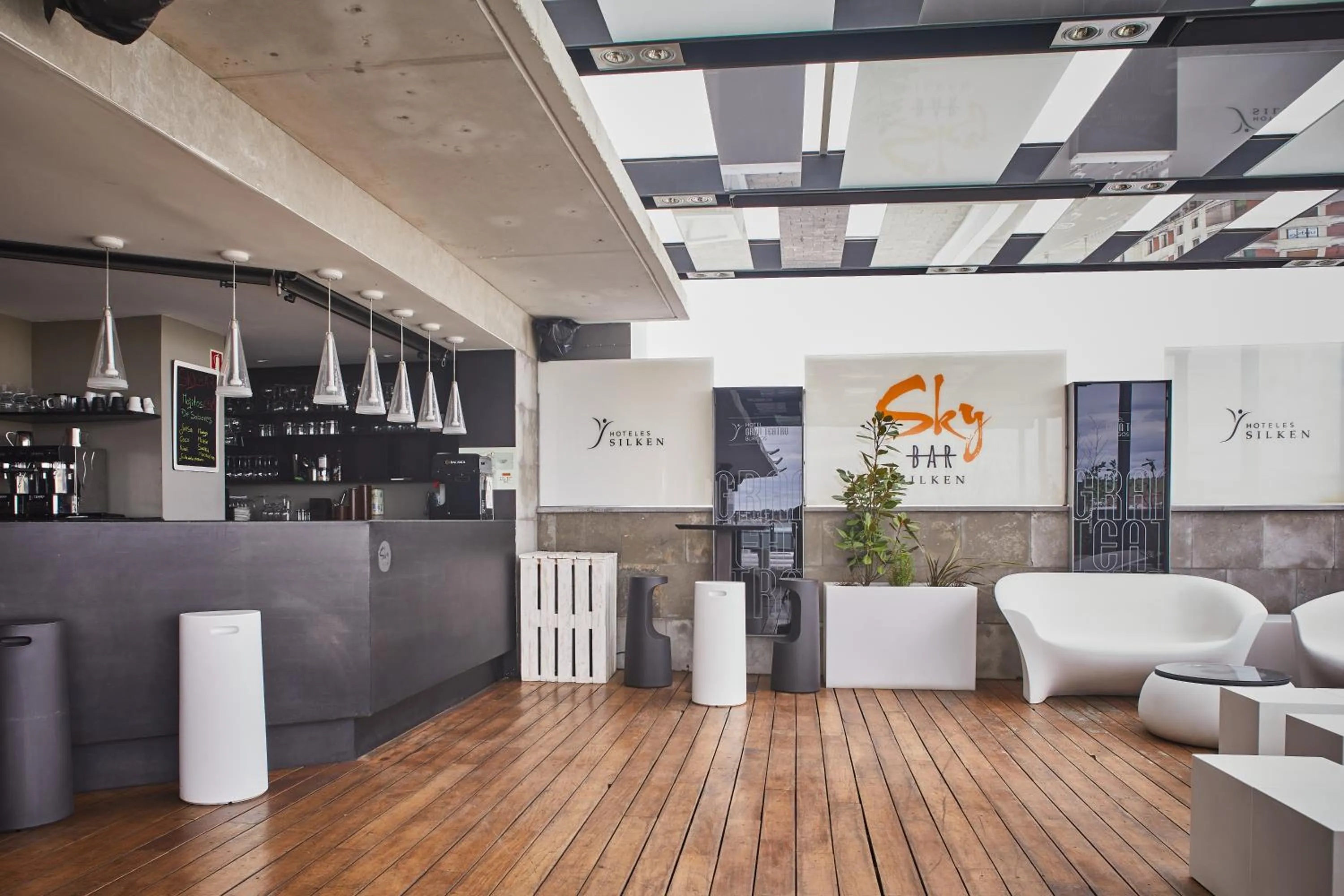 Balcony/Terrace in Silken Gran Teatro