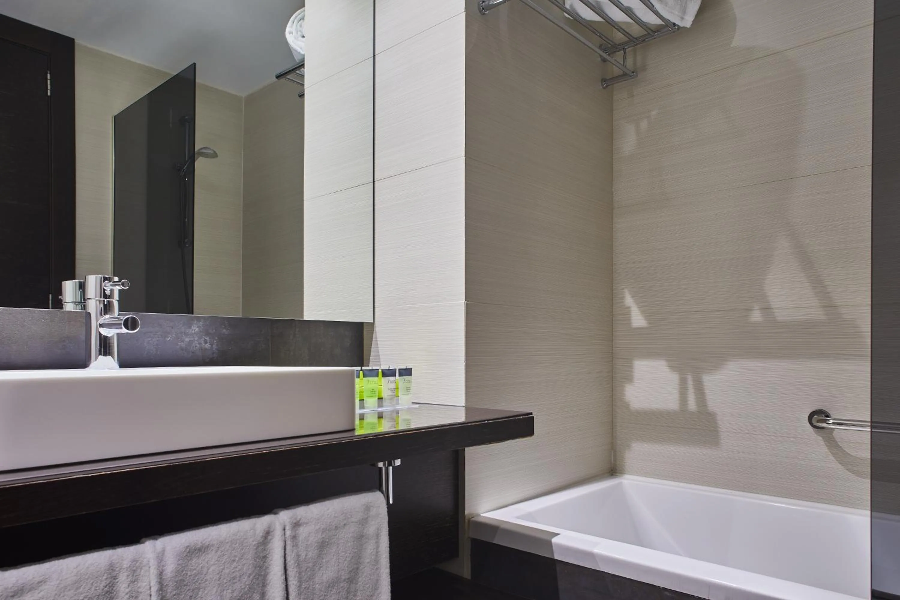 Bathroom in Silken Gran Teatro