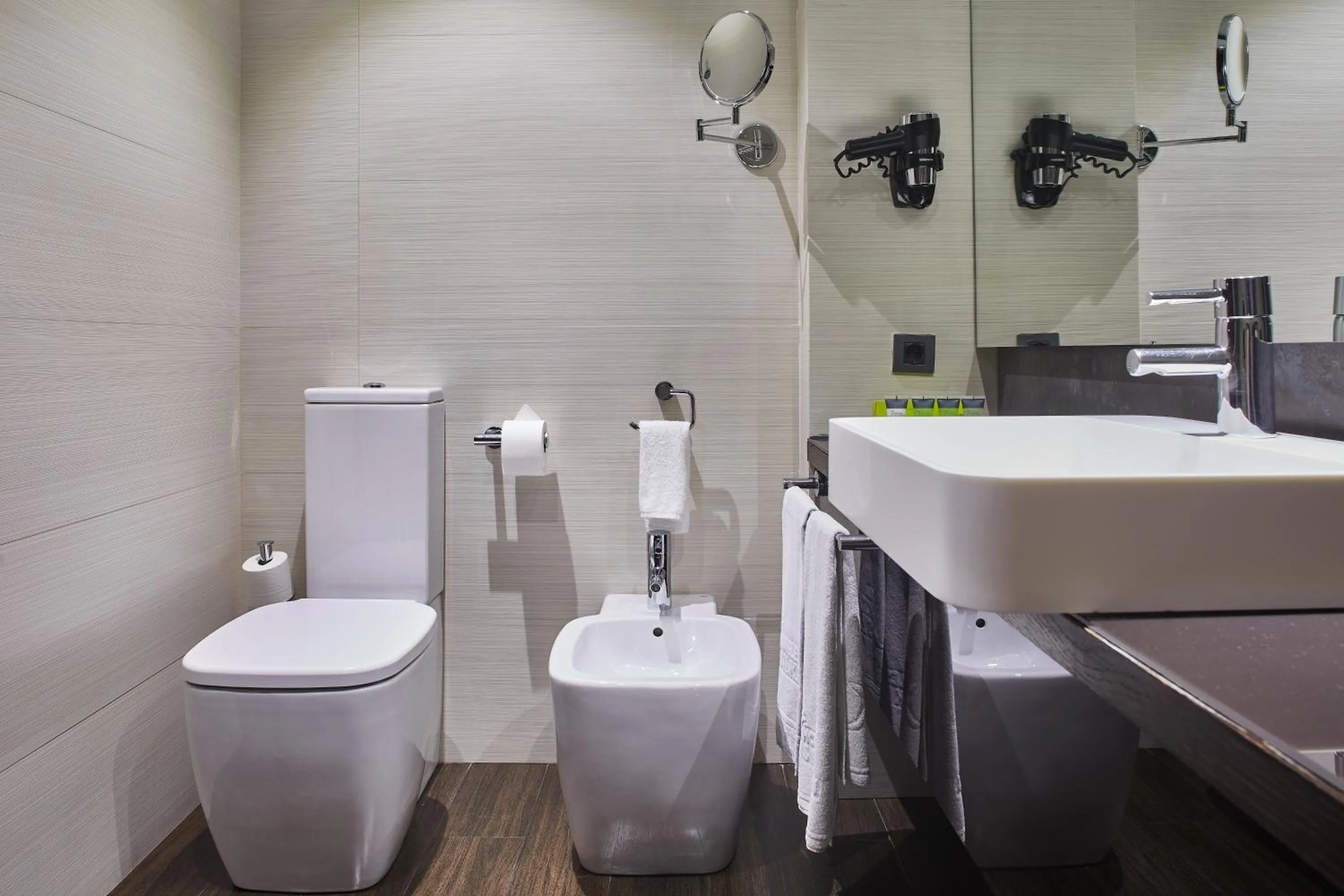 Bathroom in Silken Gran Teatro