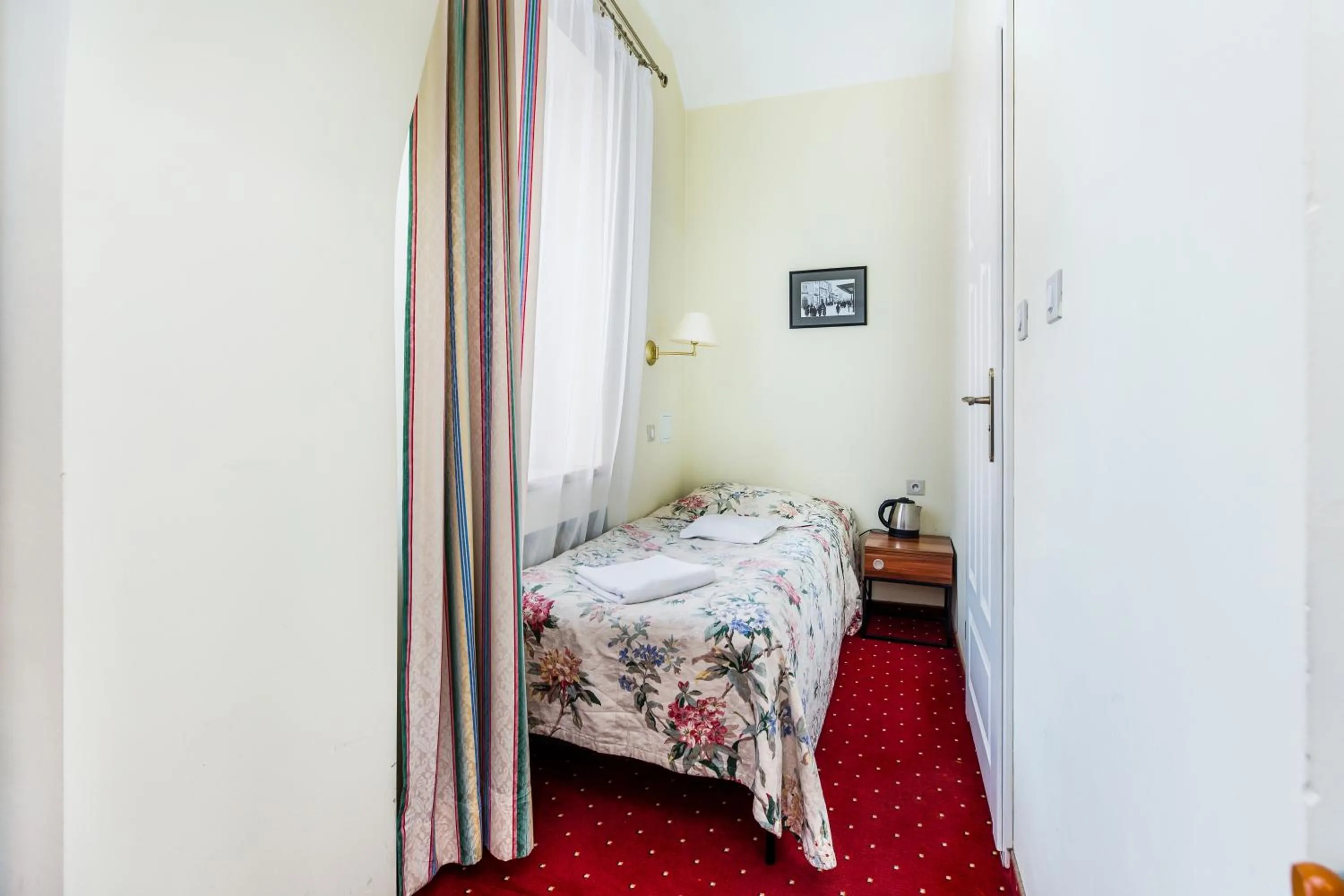 Bed in Willa Carlton