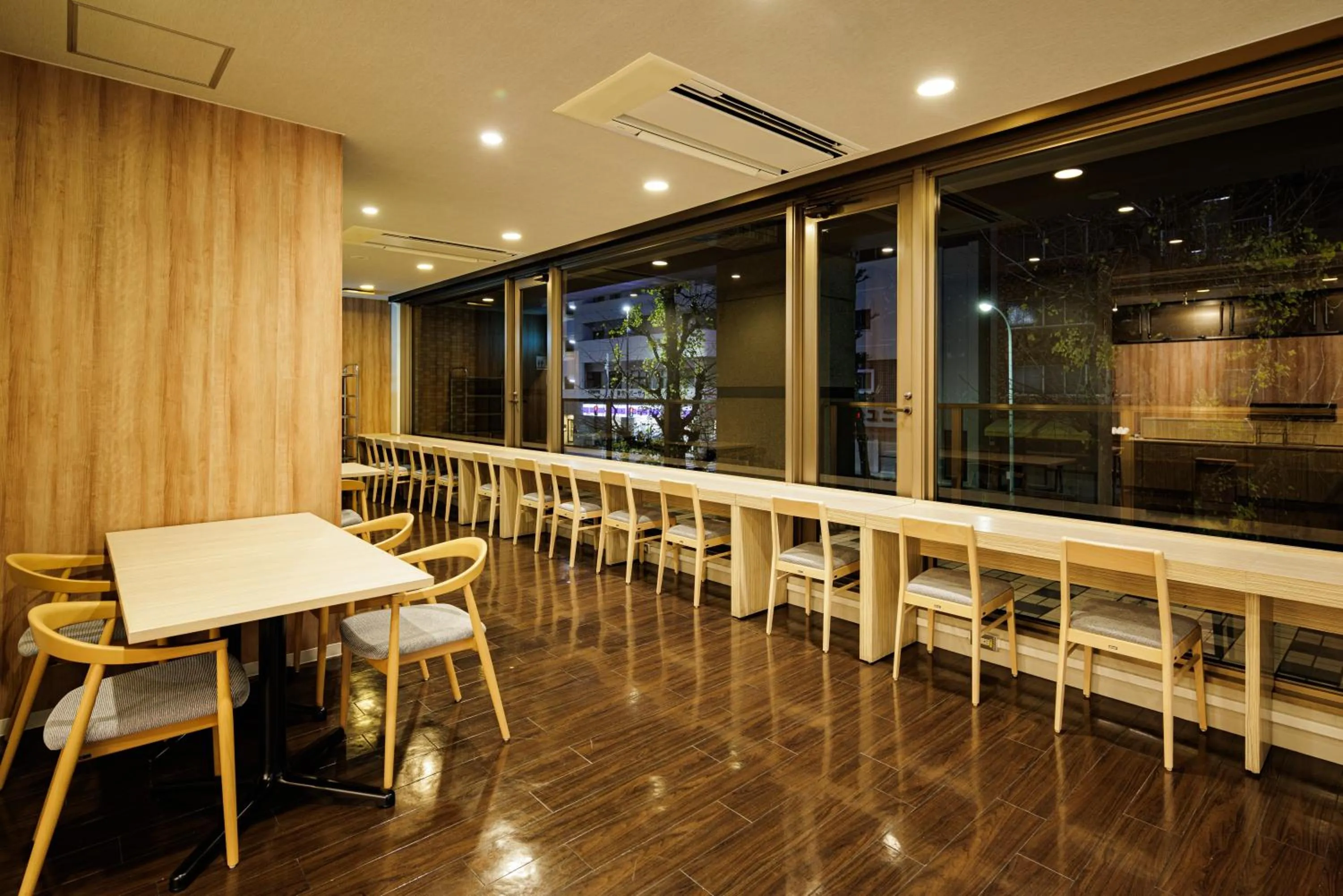 Lounge or bar in HOTEL AMANEK Asakusa Sakurabashi