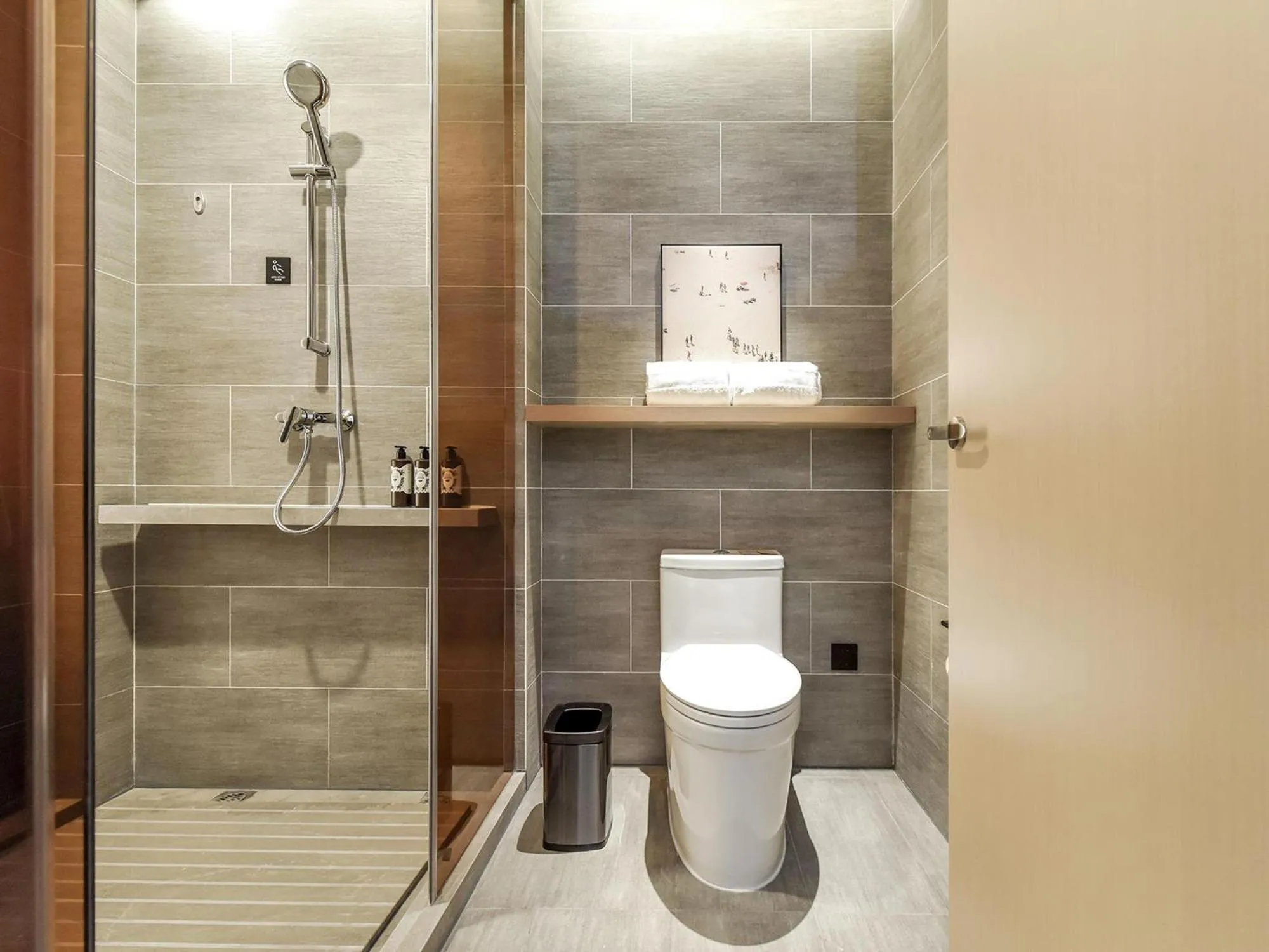 Atour Hotel Lanzhou East Market Metro Station Meteorological Bureau