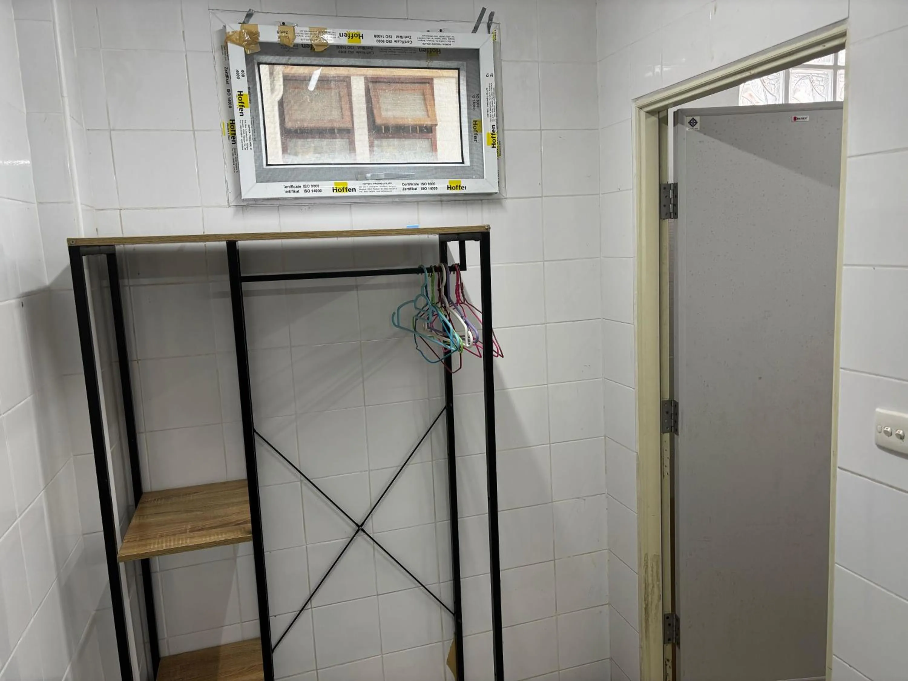 wardrobe in Sukhum Sukhumvit-Onnut Guest House