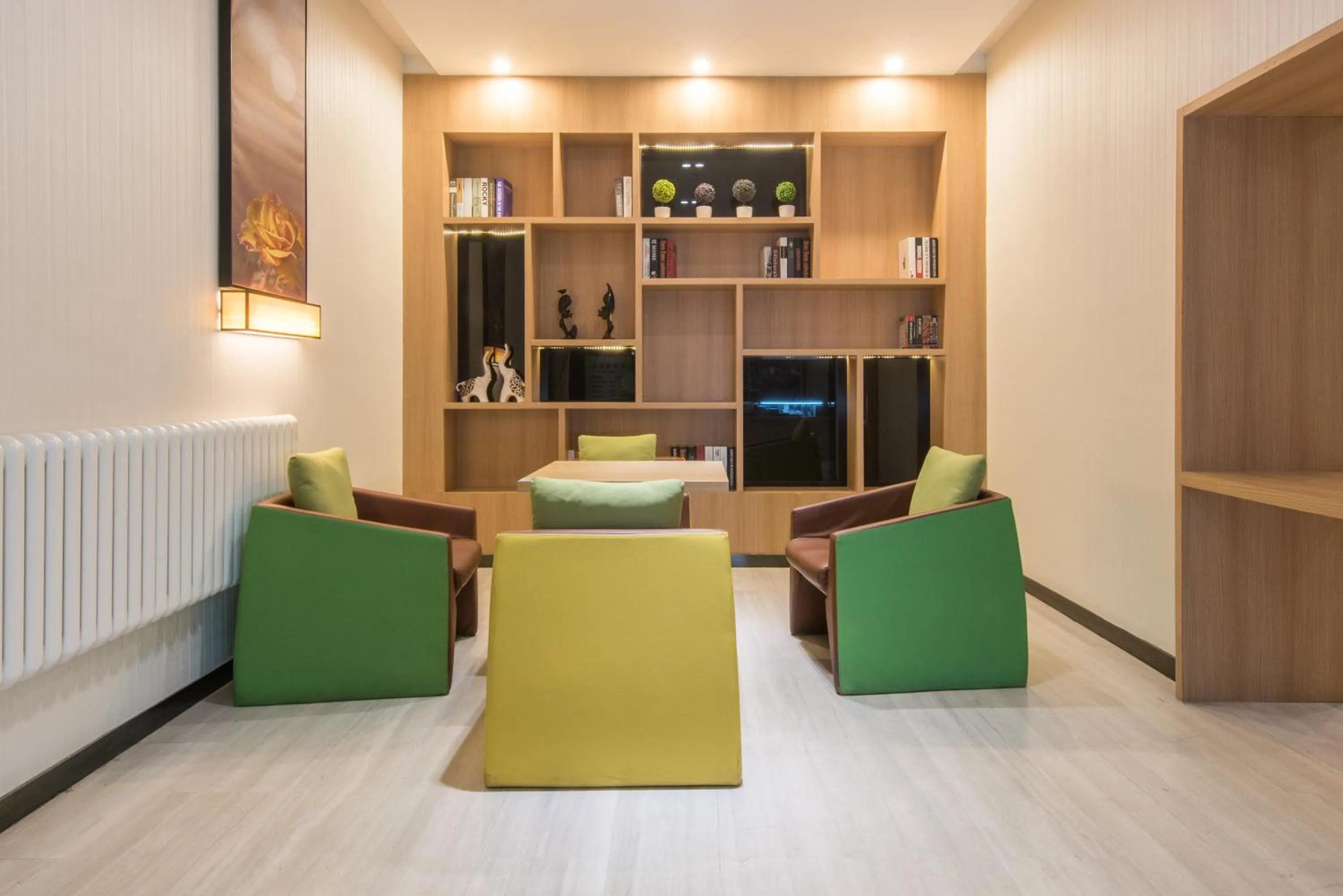 Living room in IU Hotel Beijing West Coach Station Liuliqiao East Metro Station