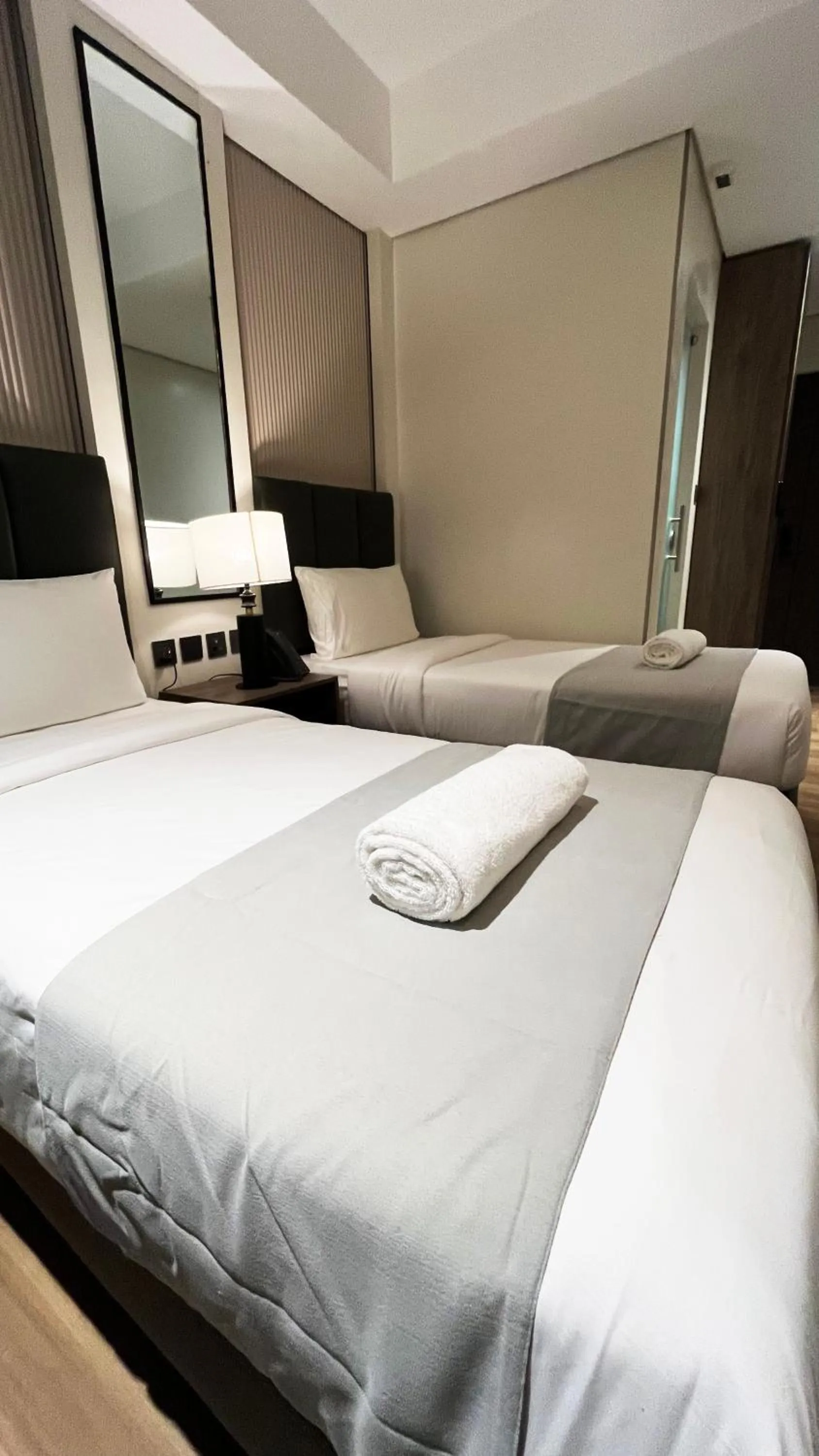 Bedroom, Bed in Vibe Hotel Alabang
