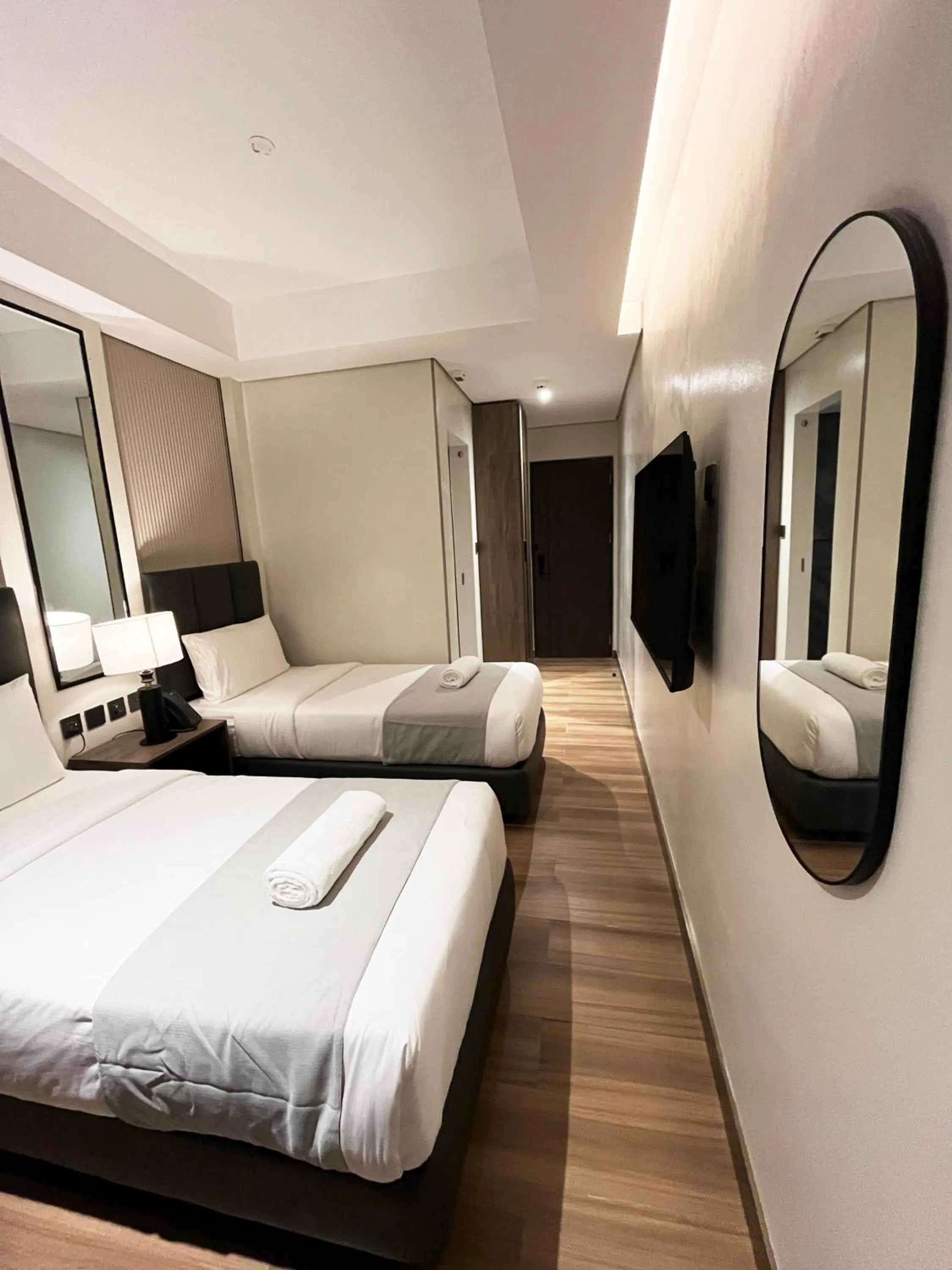 Bedroom, Bed in Vibe Hotel Alabang