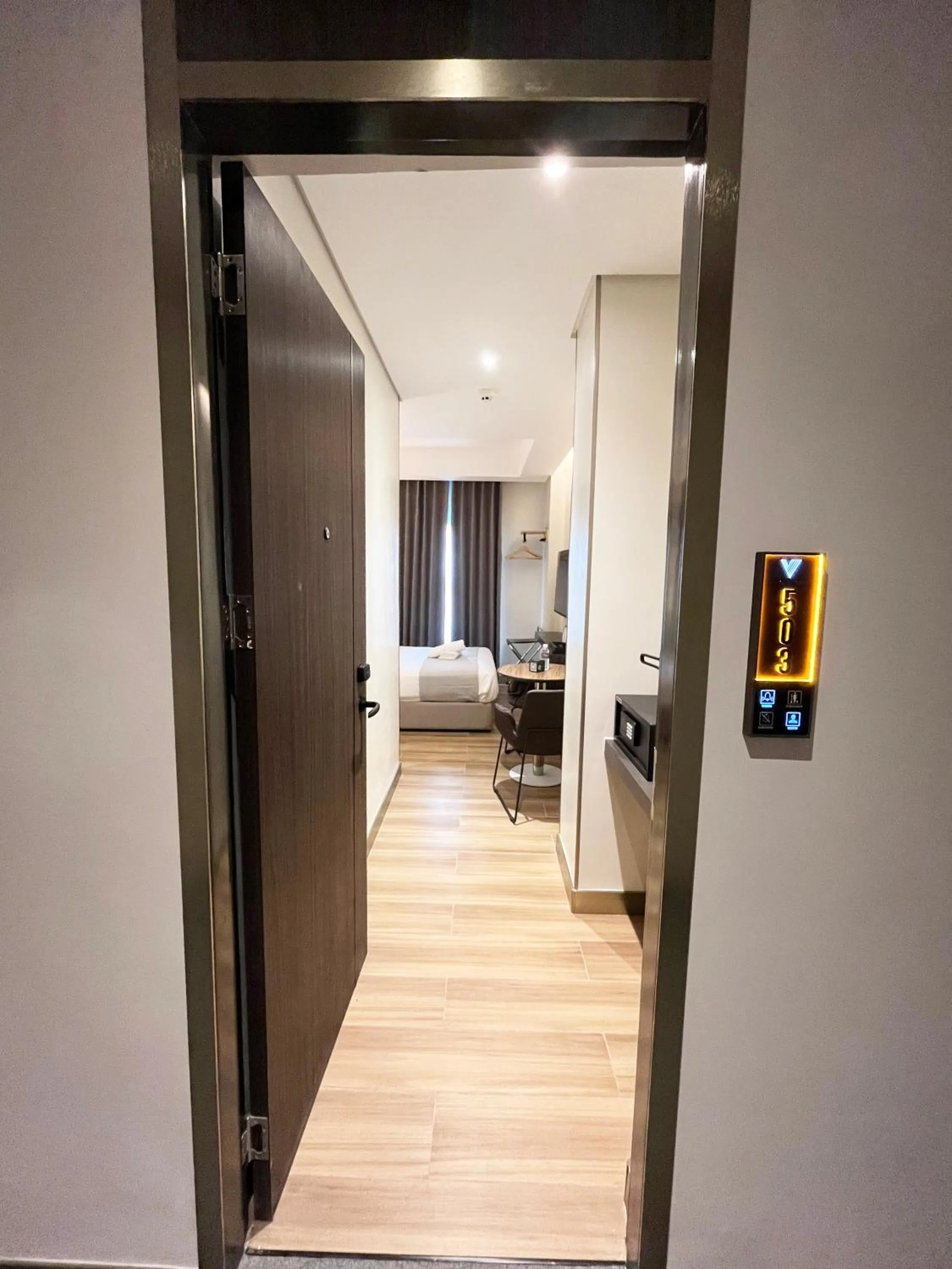 Bedroom, Bed in Vibe Hotel Alabang